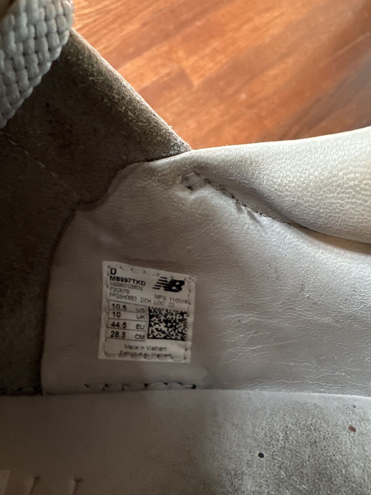 New Balance New Balance 997S ‘Grey Suede’ Size US 10.5 / EU 43-44 - 6 Thumbnail