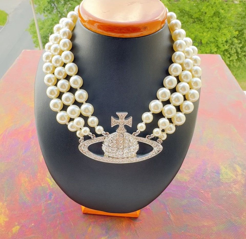 Vivienne Westwood Rare 🔥❤️‍🔥Vivienne Westwood Three Row Pearl Size ONE SIZE - 1 Thumbnail