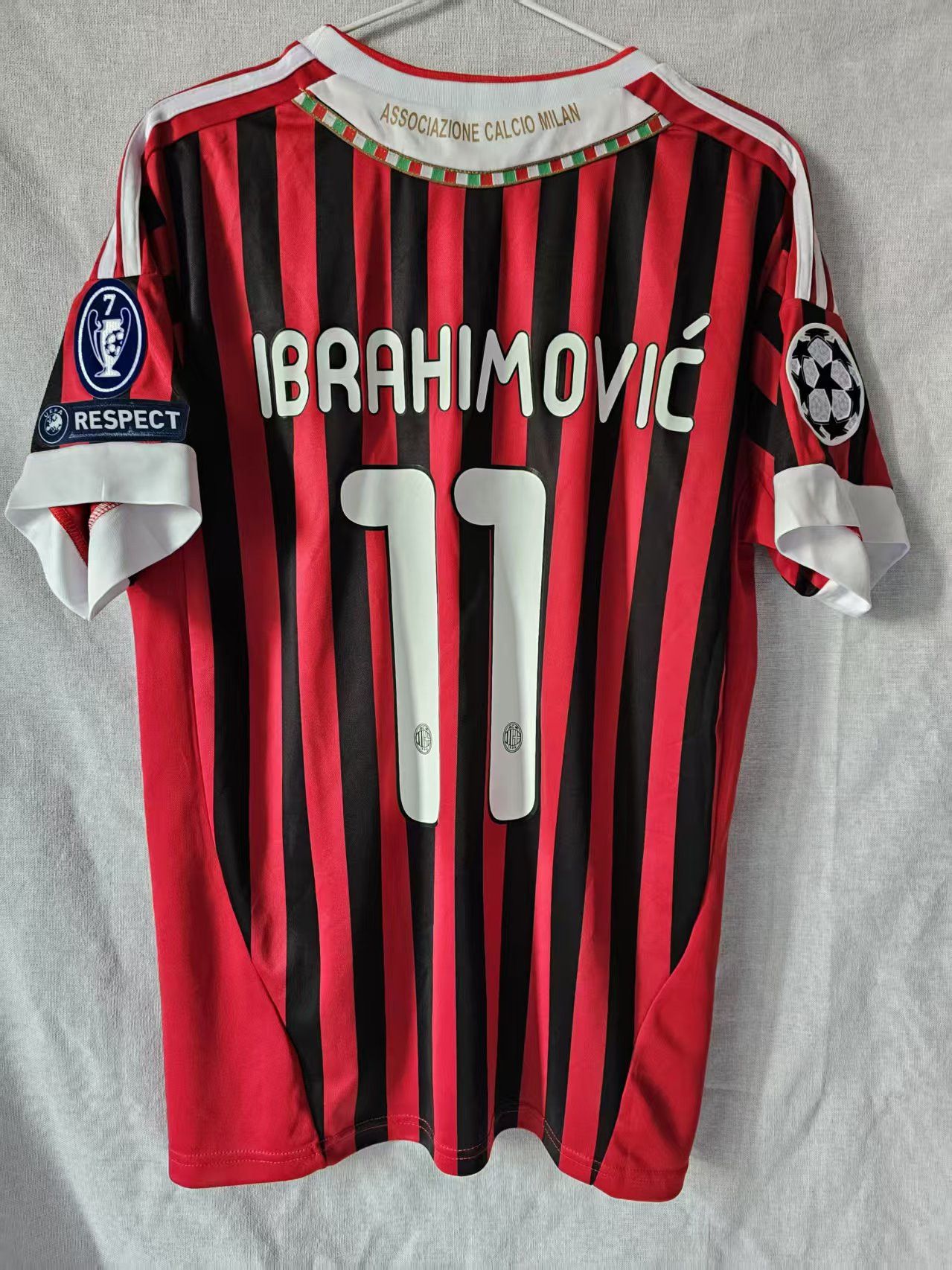 Other 2011 2012 AC Milan #11 Ibrahimović Jersey Home Size US S / EU 44-46 / 1 - 1 Thumbnail