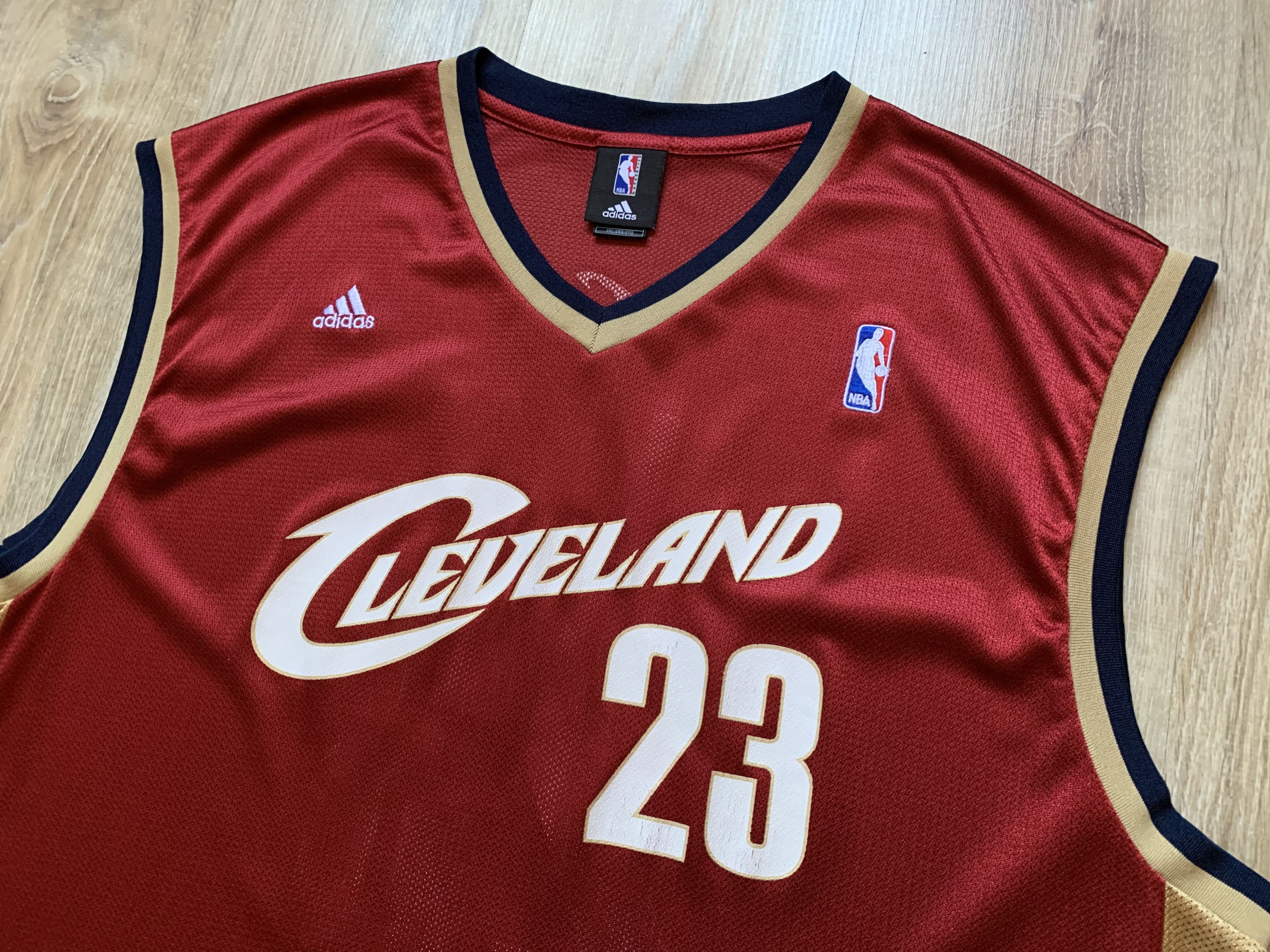 Adidas × NBA × Vintage Vintage Adidas Cleveland Cavaliers Lebron James #23 Jersey Size US XXL / EU 58 / 5 - 4 Thumbnail