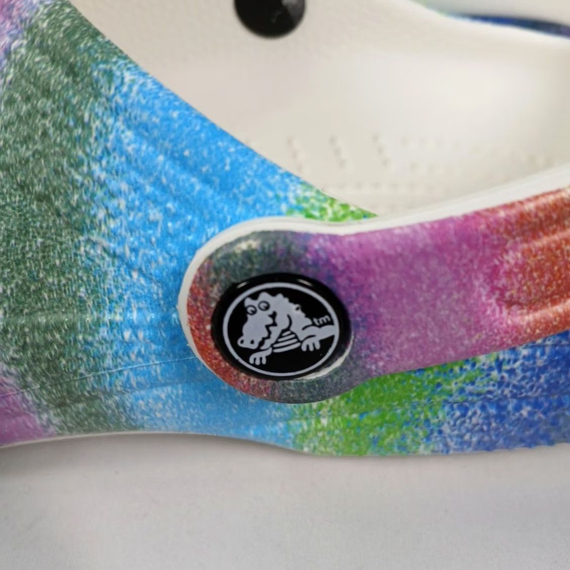 Crocs Crocs Classic Clog M8 W10 Multicolor Spray Tie Dye Rainbow Sandals Size US 10 / IT 40 - 3 Thumbnail