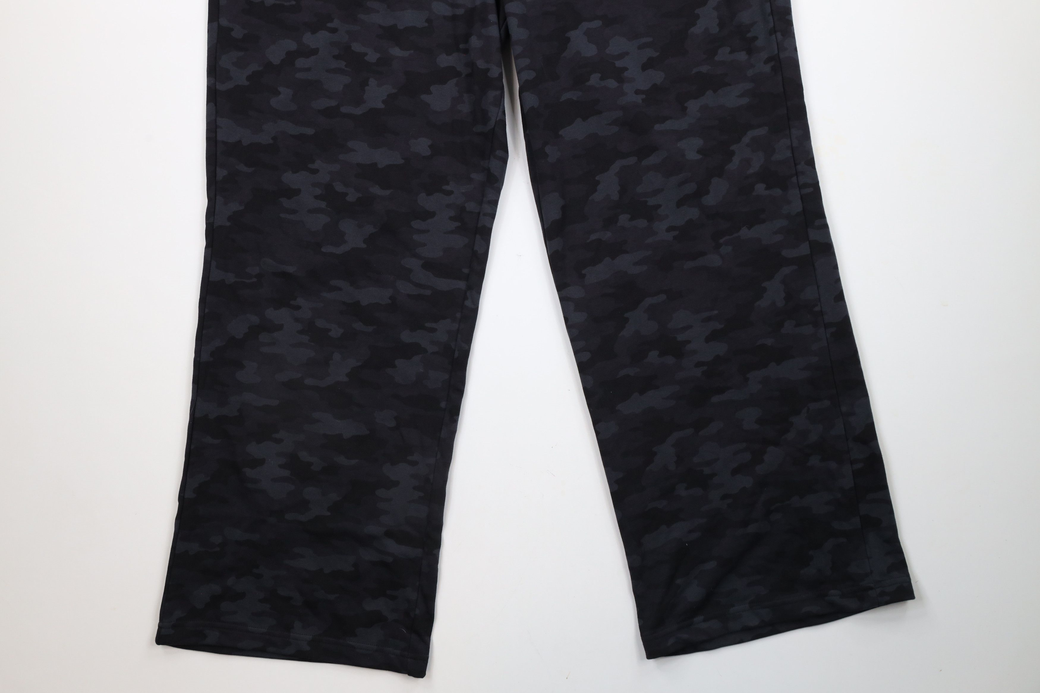 Fabletics × Vintage New Fabletics Terry Cloth Wide Leg Sweatpants Camouflage Size 38" / US 16 / IT 52 - 4 Thumbnail