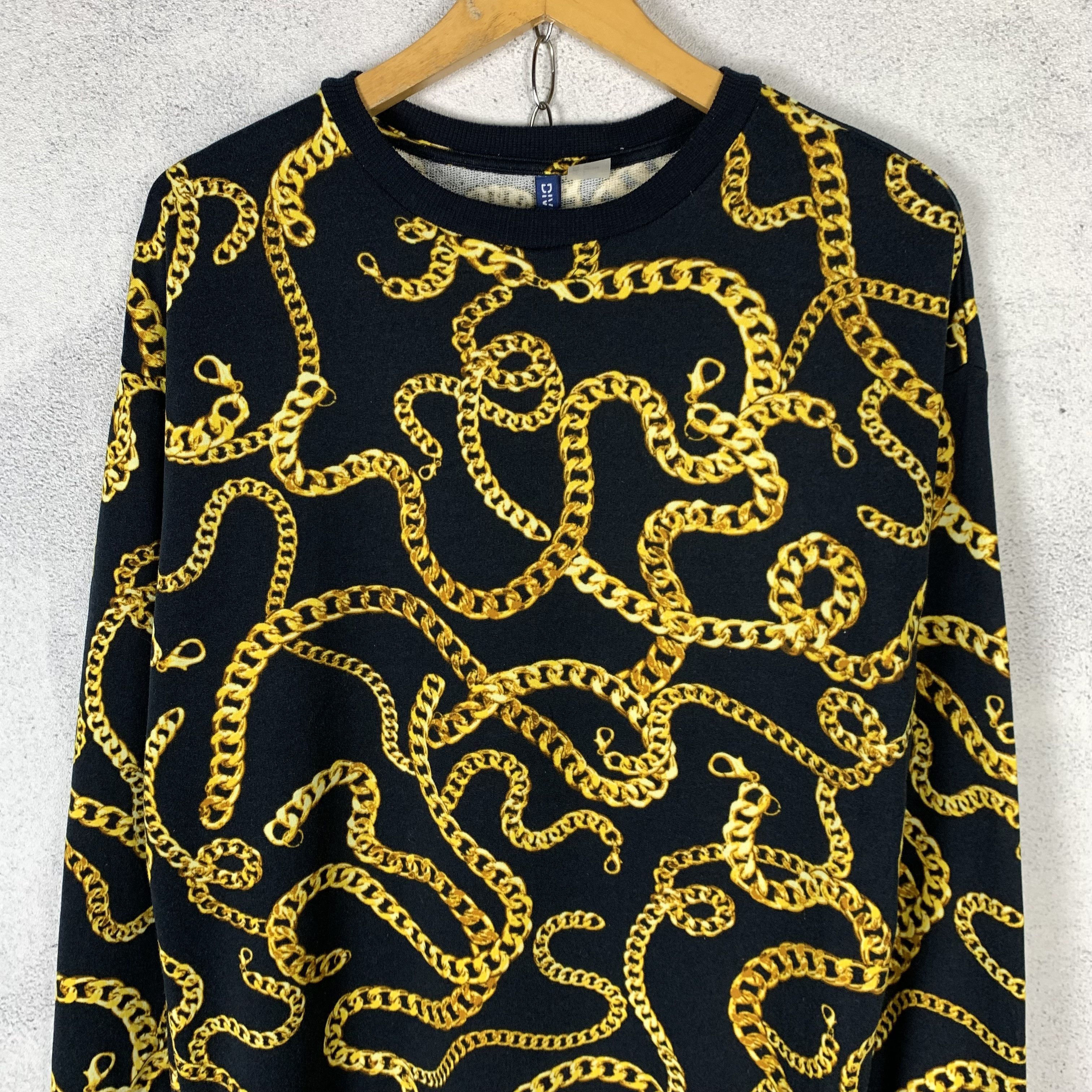 H&M H&M Over Print Chain Sweatshirt Crewneck Baroque Size US M / EU 48-50 / 2 - 3 Thumbnail