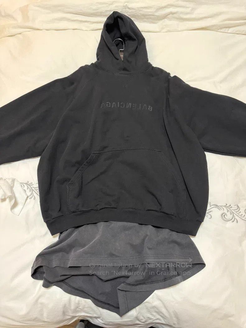 Balenciaga Balenciaga Logo Print Patchwork Hooded Long Sleeve Sweatsh Size US S / EU 44-46 / 1 - 1 Thumbnail