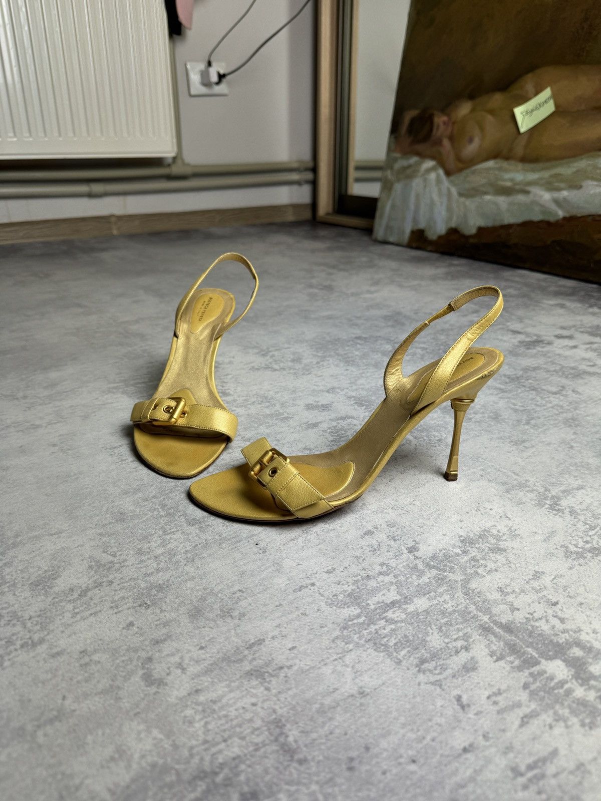 Archival Clothing x Bottega Veneta Vintage Luxury Leather Flats Heel Shoes in Gold, Women's (Size 8)