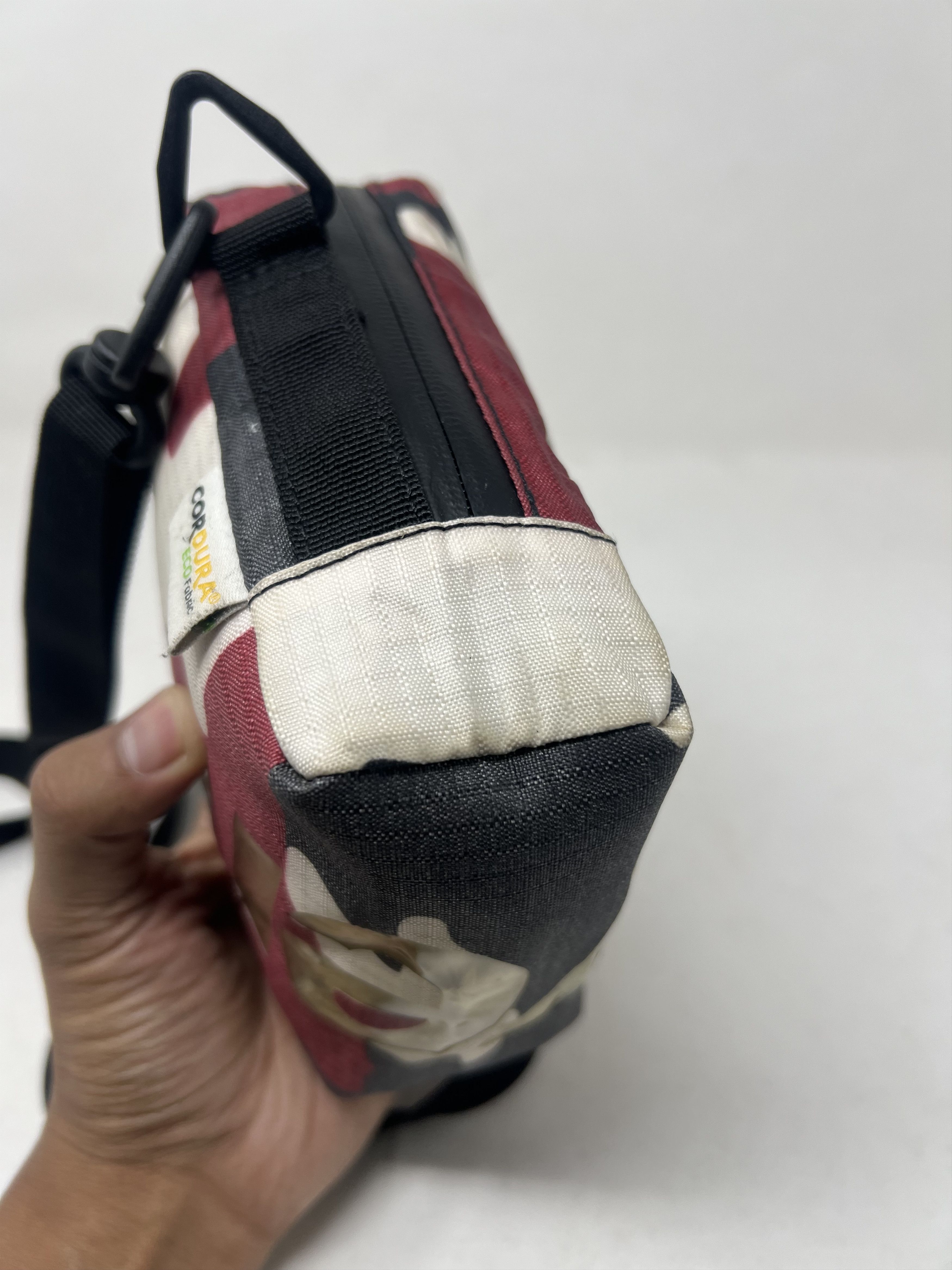 Supreme Supreme Neck Pouch Camo Size ONE SIZE - 7 Thumbnail
