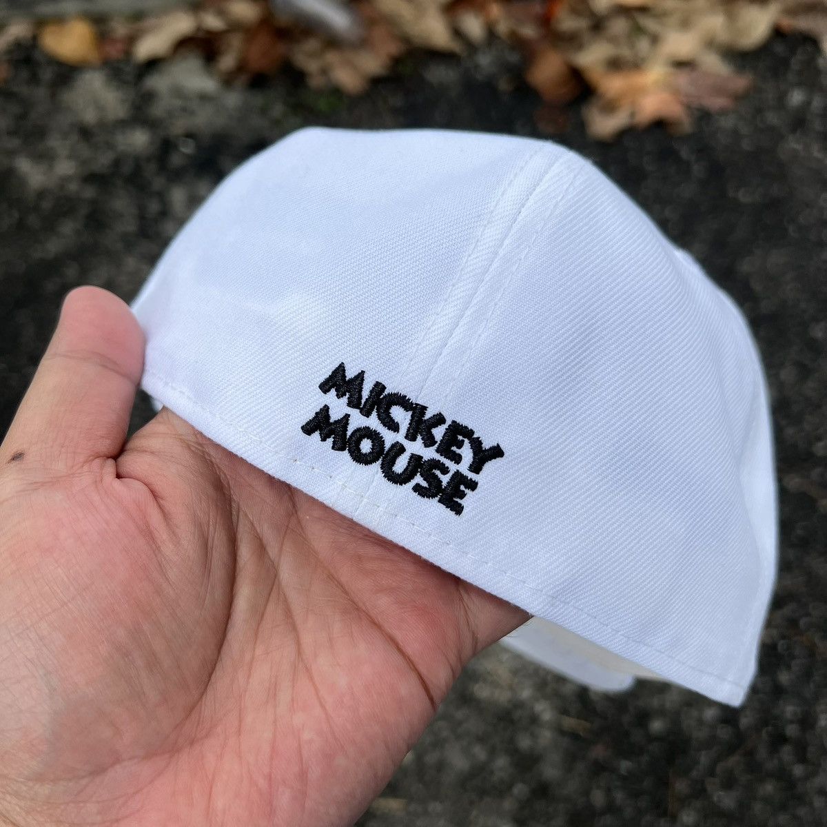 New Era Disney Mickey Mouse Size 7 3/8 Size ONE SIZE - 4 Thumbnail