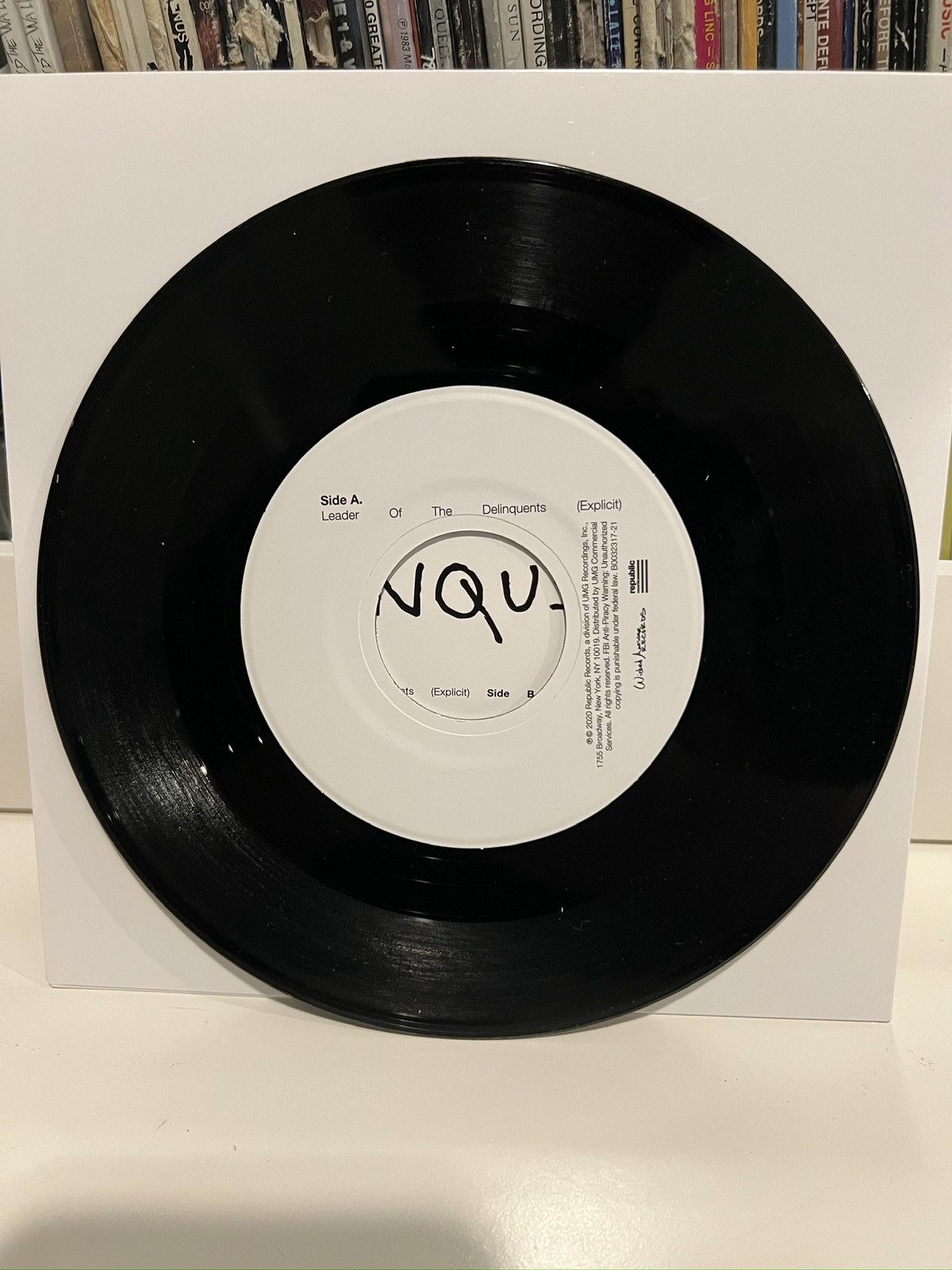 Kanye West × Kid Cudi Leader Of The Delinquents Combo (2x Vinyl + Cassettes) Size ONE SIZE - 5 Thumbnail