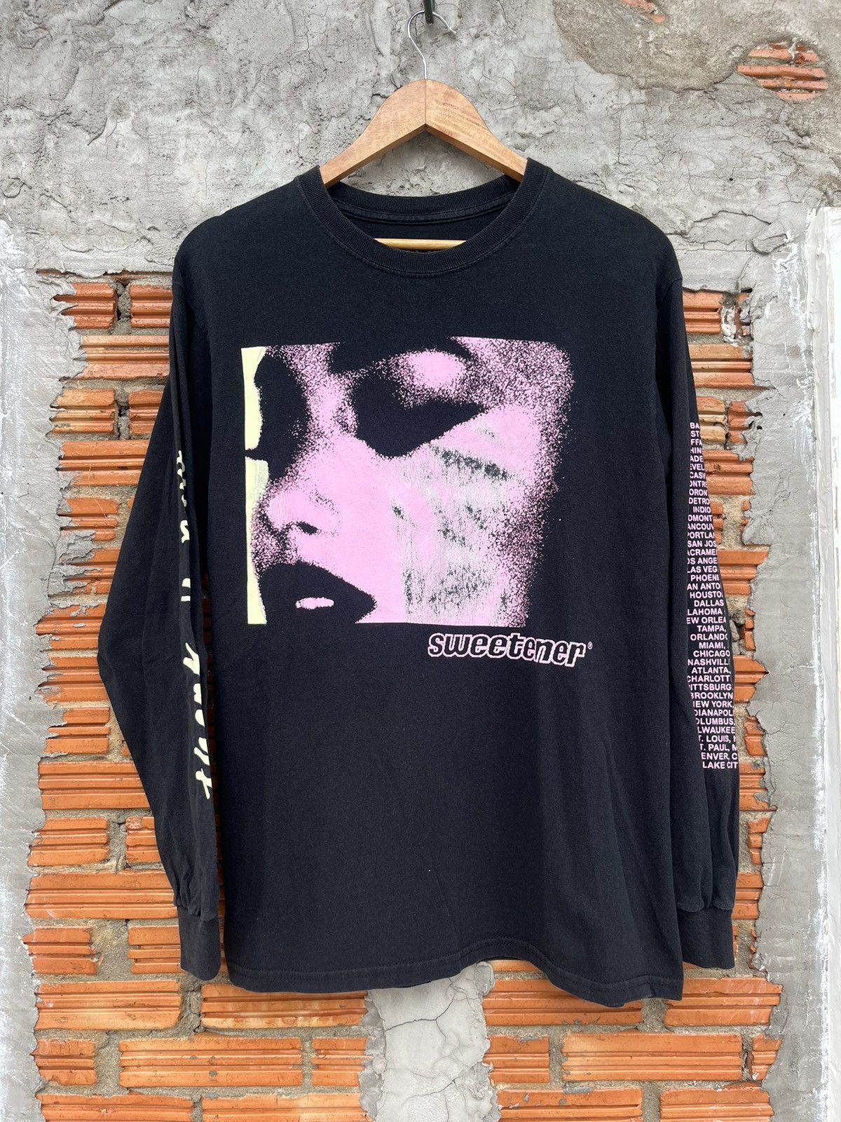 Band Tees Ariana Grande Sweetener World Tour Shirt Size US M / EU 48-50 / 2 - 2 Thumbnail