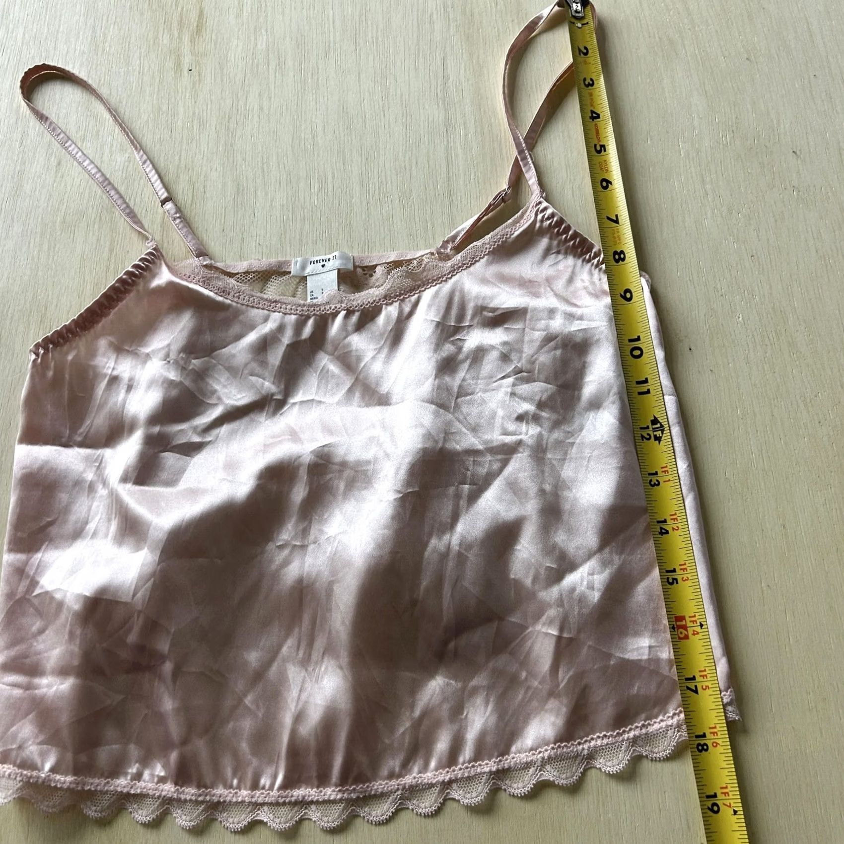Forever 21 VINTAGE Forever 21 Tank Top Womens Small Pink Satin Lace Trim Cropped Cami Camisole Y2K Size S / US 4 / IT 40 - 6 Thumbnail