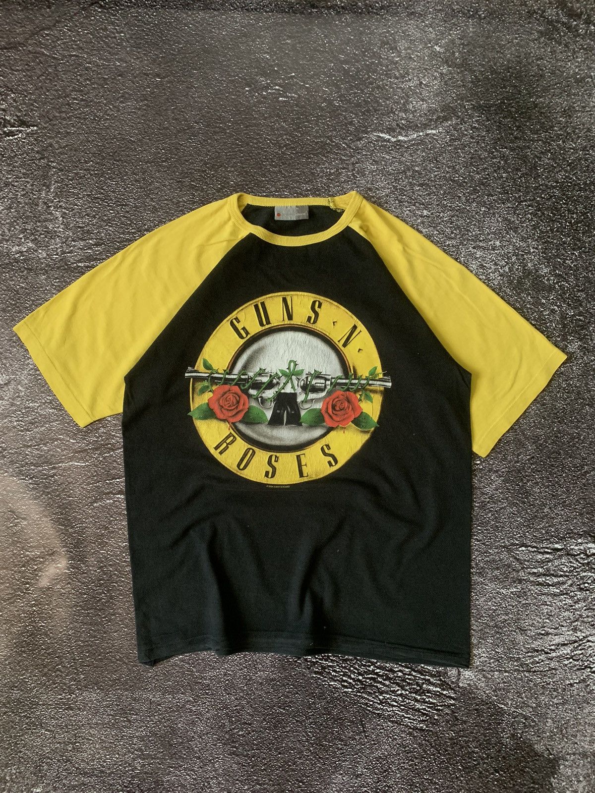 Band Tees 2004 Guns N Roses T-Shirt Size US M / EU 48-50 / 2 - 2 Thumbnail