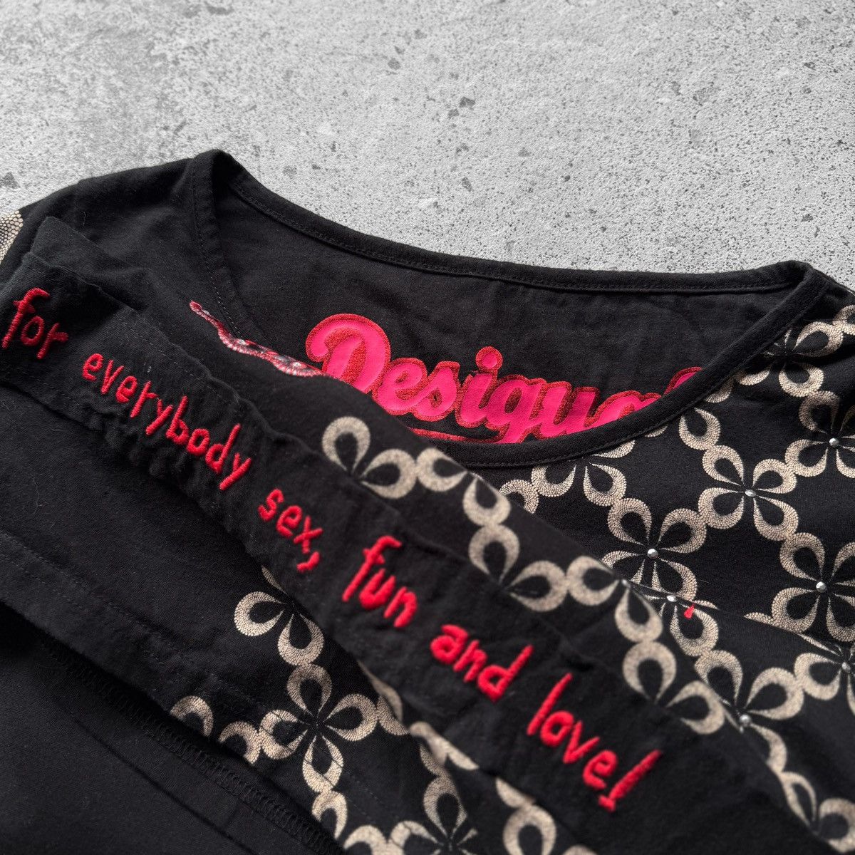 Designer × Desigual × Vintage Desigual Womens Cotton Black Printed Top Shirt Embroidered Size M / US 6-8 / IT 42-44 - 4 Thumbnail