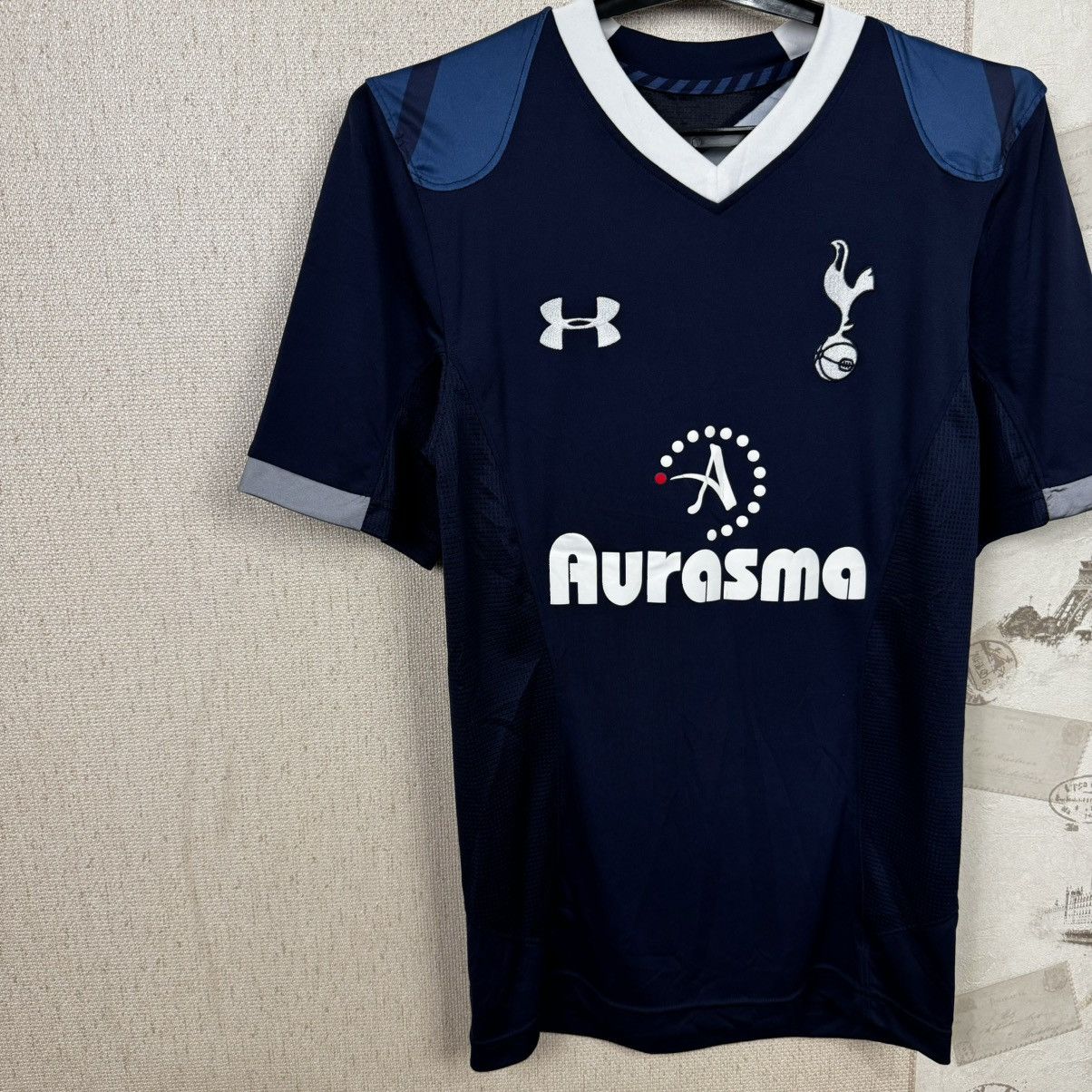Under Armour Under Armour Tottenham hotspur Jersey 2012/2013 L Away Size US L / EU 52-54 / 3 - 14 Thumbnail