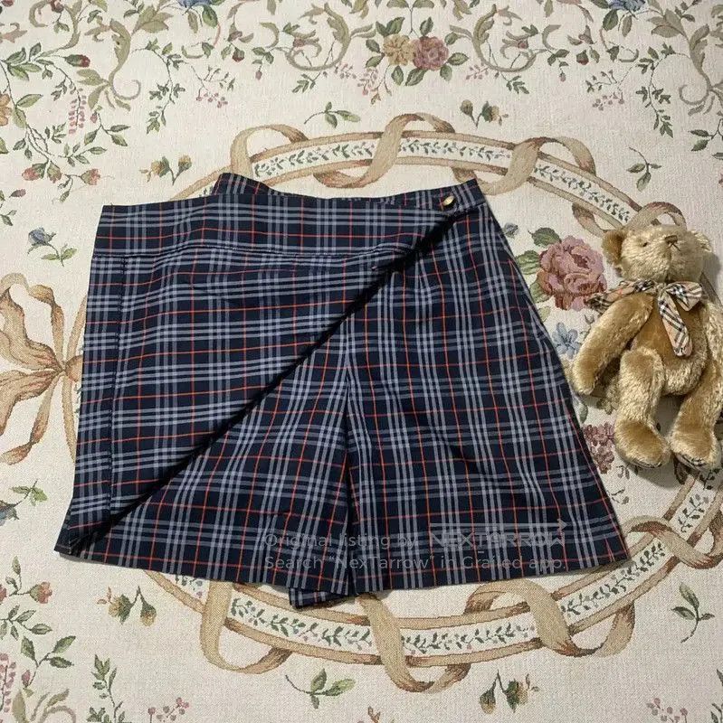 Burberry Burberry Navy Blue Cotton Casual Pants. Size 24" / US 00 / IT 34 - 3 Thumbnail