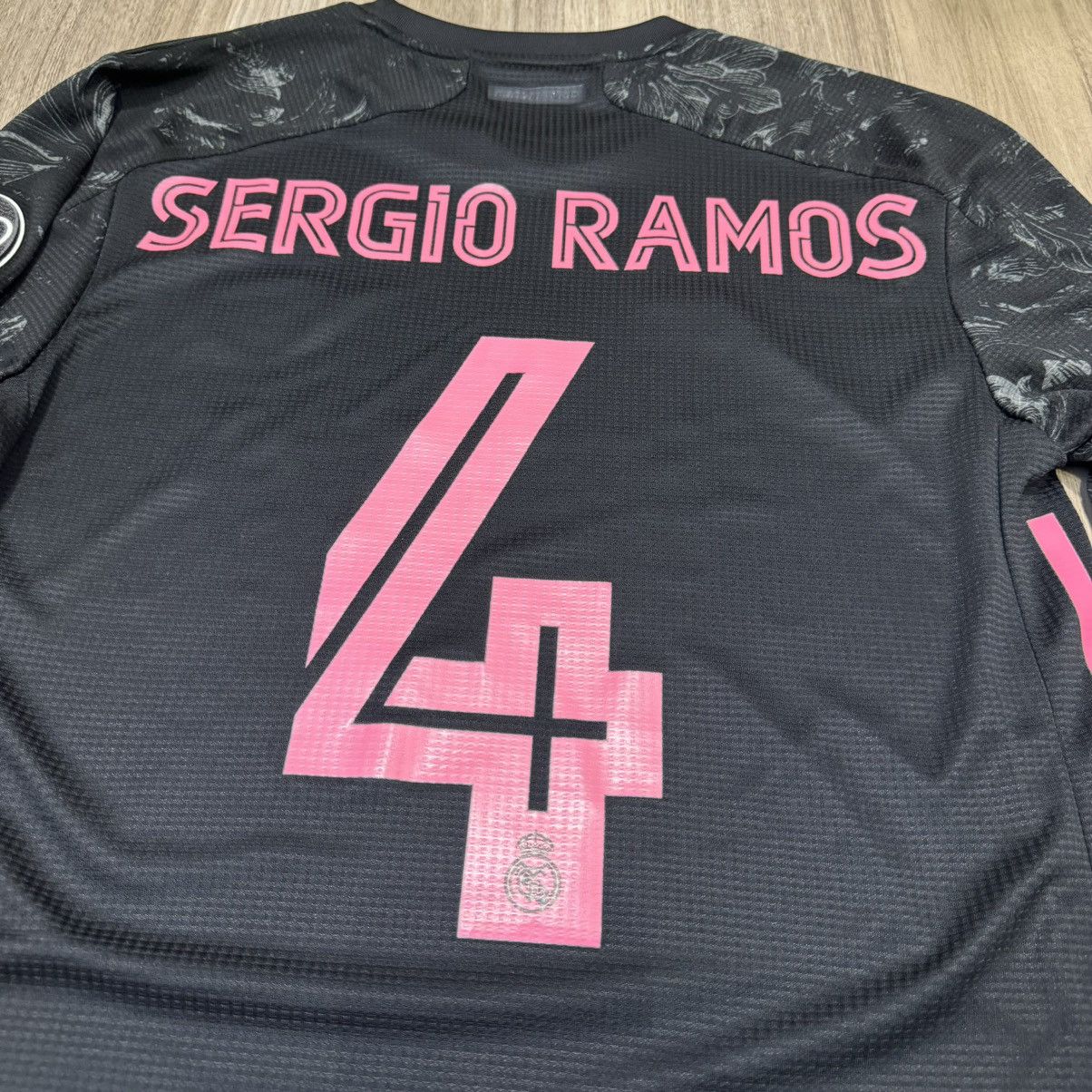 Adidas Real Madrid 20/21 player issue L/S third away #4 S.Ramos Size US S / EU 44-46 / 1 - 4 Thumbnail