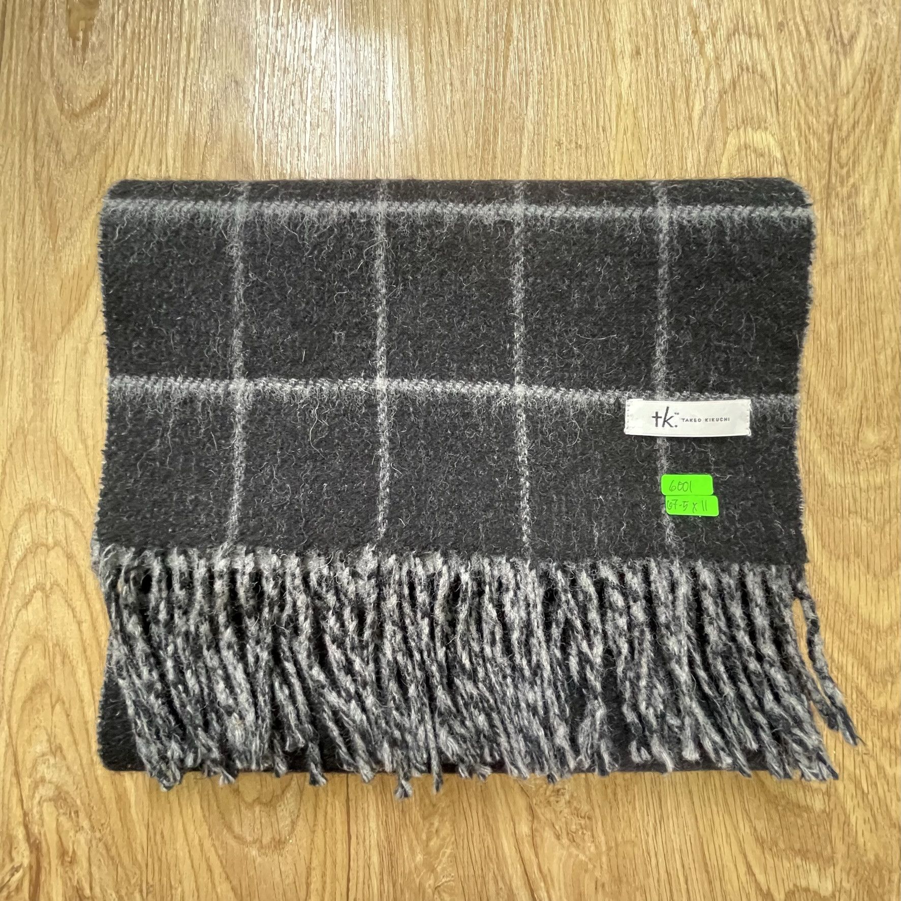 Takeo Kikuchi Vintage Takeo Kikuchi Scarf, Takeo Kikuchi Muffler - 6001 Size ONE SIZE - 6 Thumbnail
