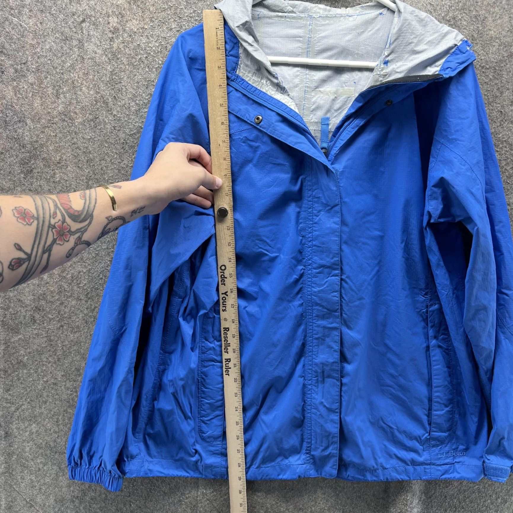 Vintage LL Bean Jacket Mens Large Blue Hooded Nylon Rain Windbreaker Packable Coat Size US L / EU 52-54 / 3 - 6 Thumbnail