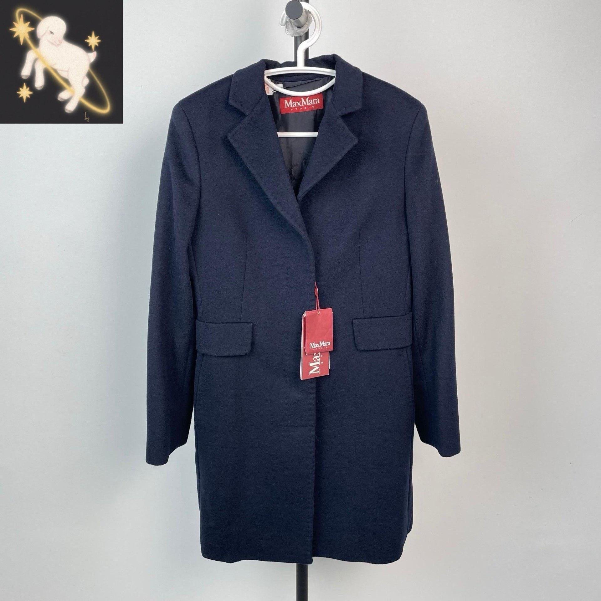 Max Mara Max Mara Red Coat 40 Women Size M / US 6-8 / IT 42-44 - 1 Thumbnail
