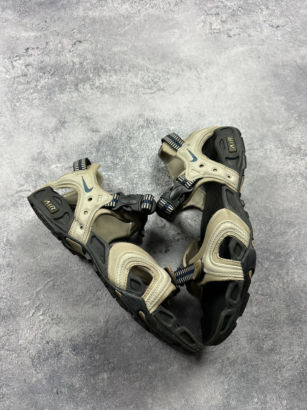 Nike Vintage Nike ACG Sandals Beige Y2K 2000 Swoosh Shoes Size US 9.5 / EU 42-43 - 3 Thumbnail