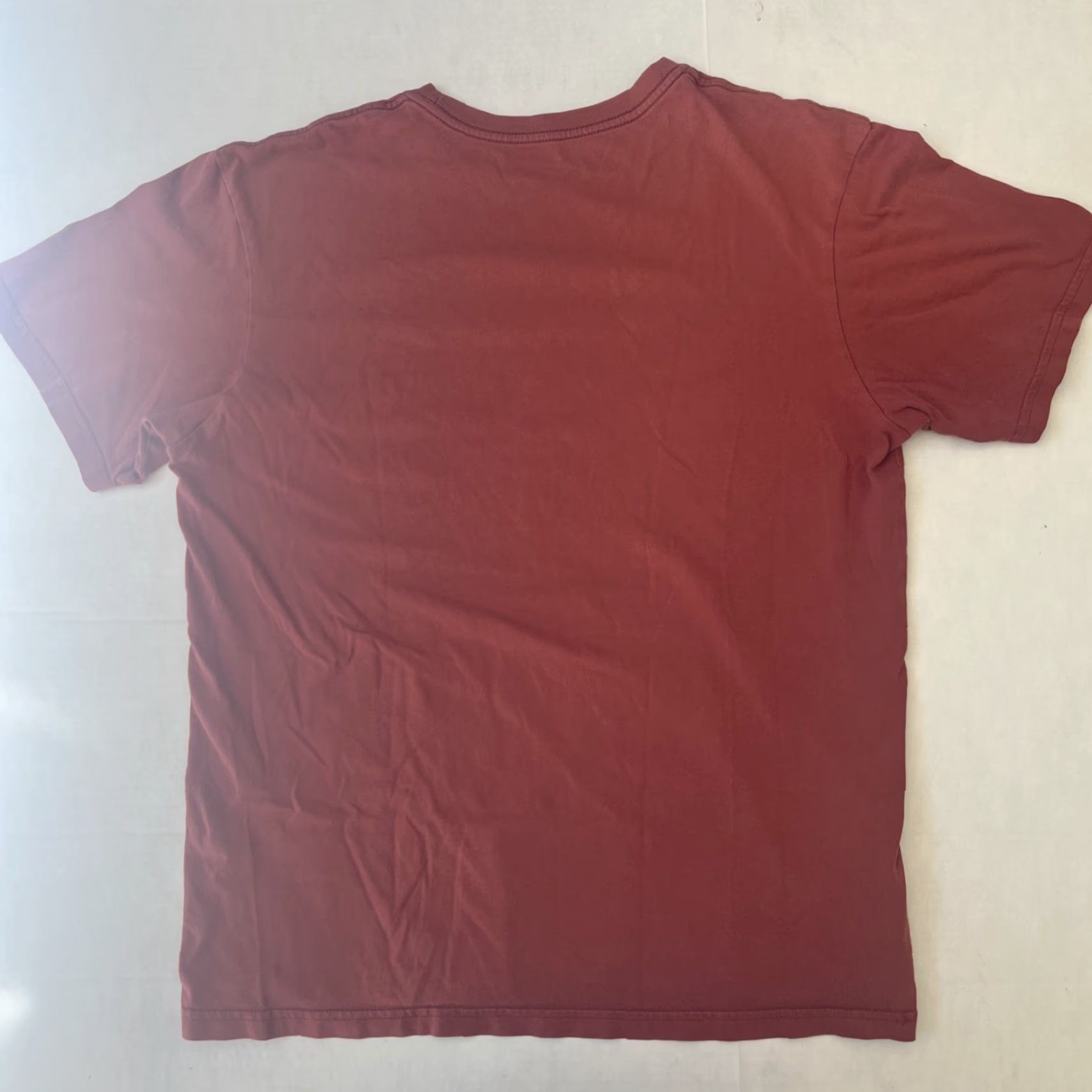 Patagonia Patagonia Shirt Men's M Red Official Eat Local Bear Eating Fish Graphic Short Sleeve Crew Neck T-Shirt Size US M / EU 48-50 / 2 - 5 Thumbnail