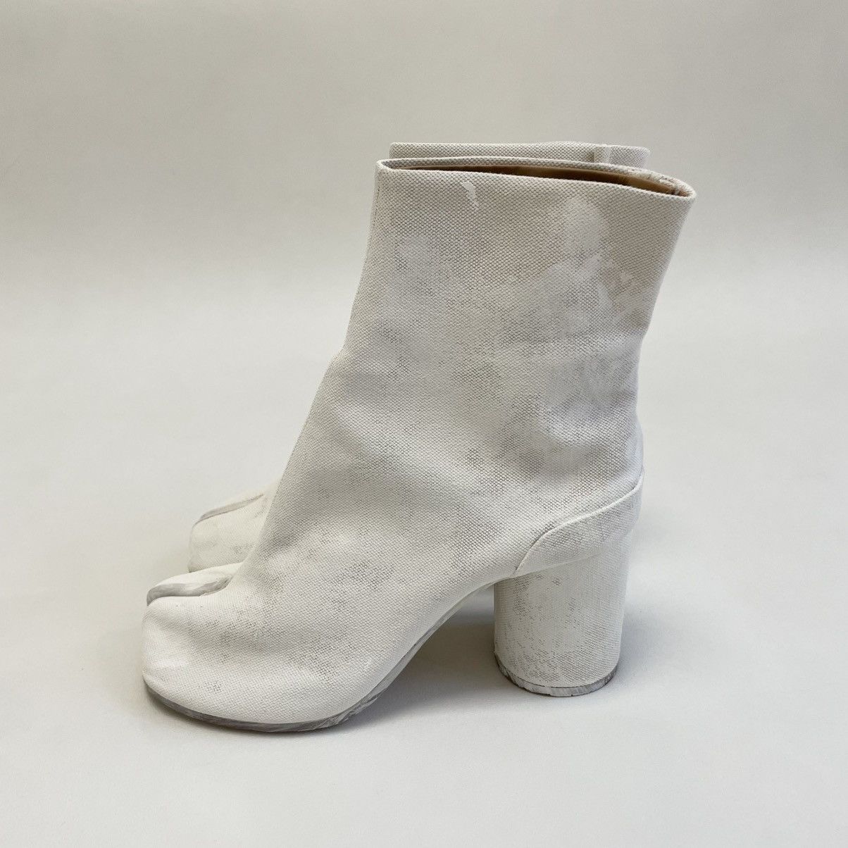Maison Margiela White Painted Canvas Tabi Boots Size US 10 / IT 40 - 4 Thumbnail