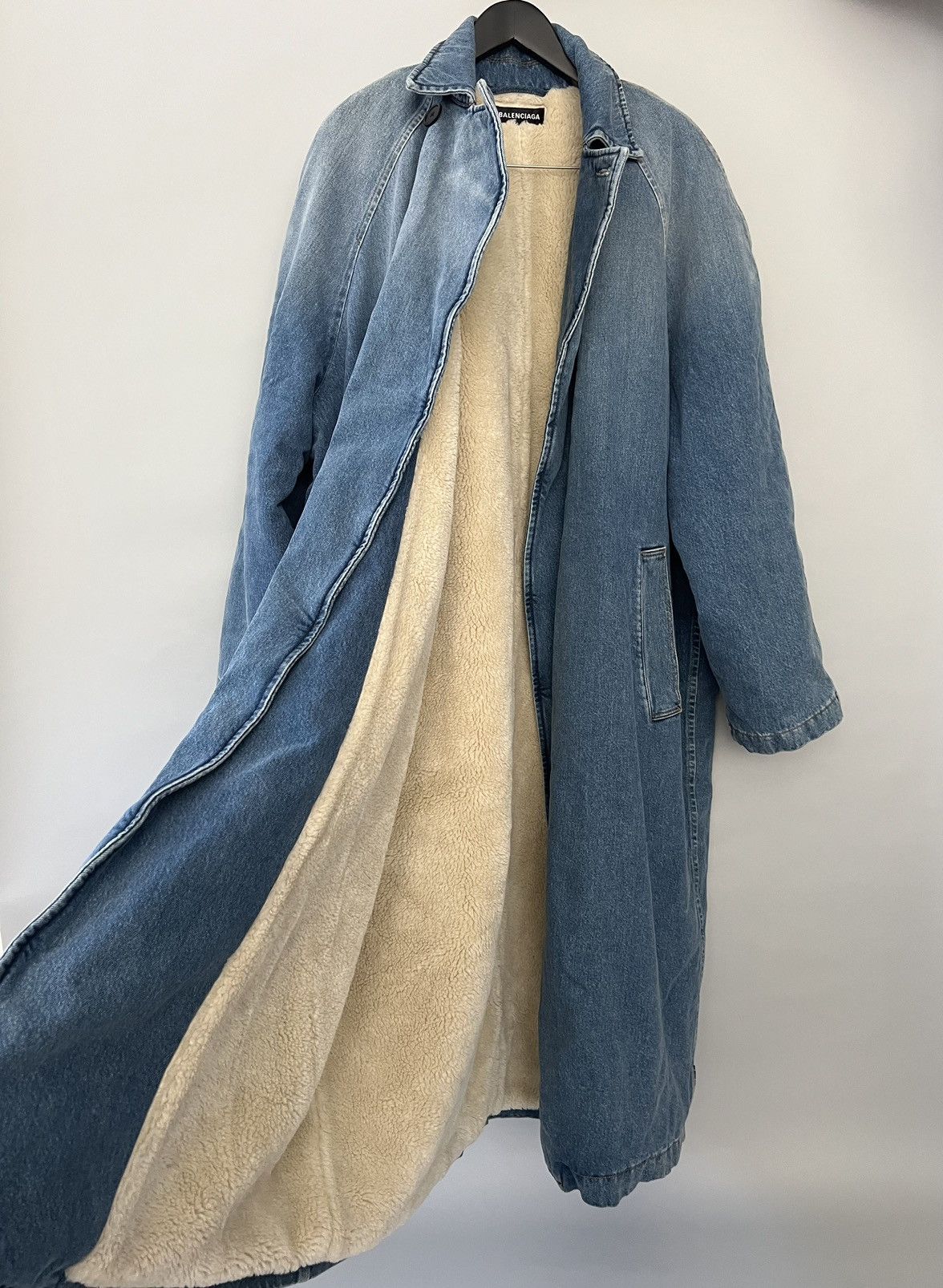 Balenciaga Balenciaga Denim Shearling Coat Size US XL / EU 56 / 4 - 2 Thumbnail