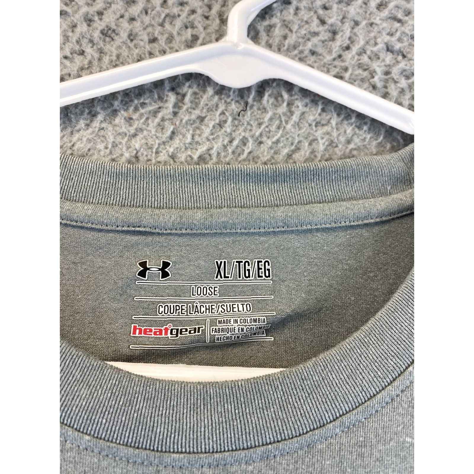Under Armour Under Armour Shirt Adult XL Loose Heatgear gray Short Sleeve Casual Mens/91-66 Size US XL / EU 56 / 4 - 7 Thumbnail