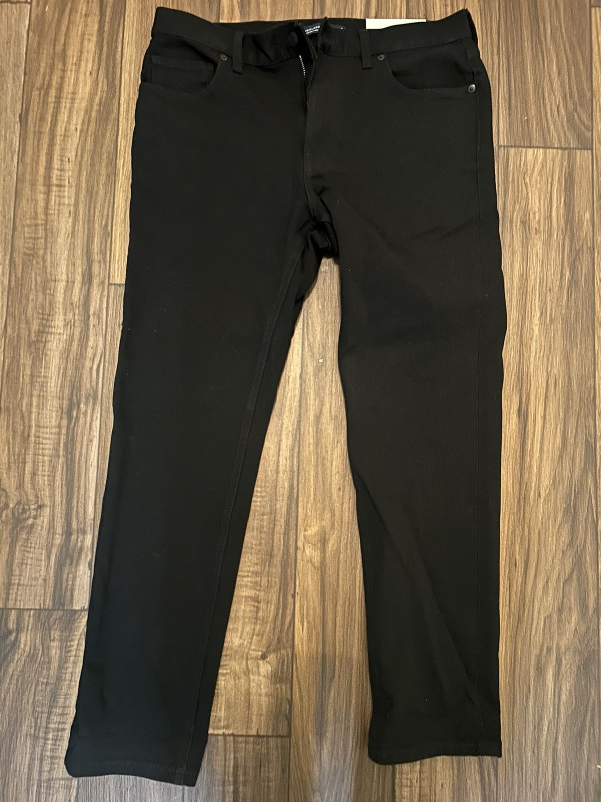 Everlane Everlane Slim 4 Way Stretch Organic Jean Size US 33 - 1 Thumbnail