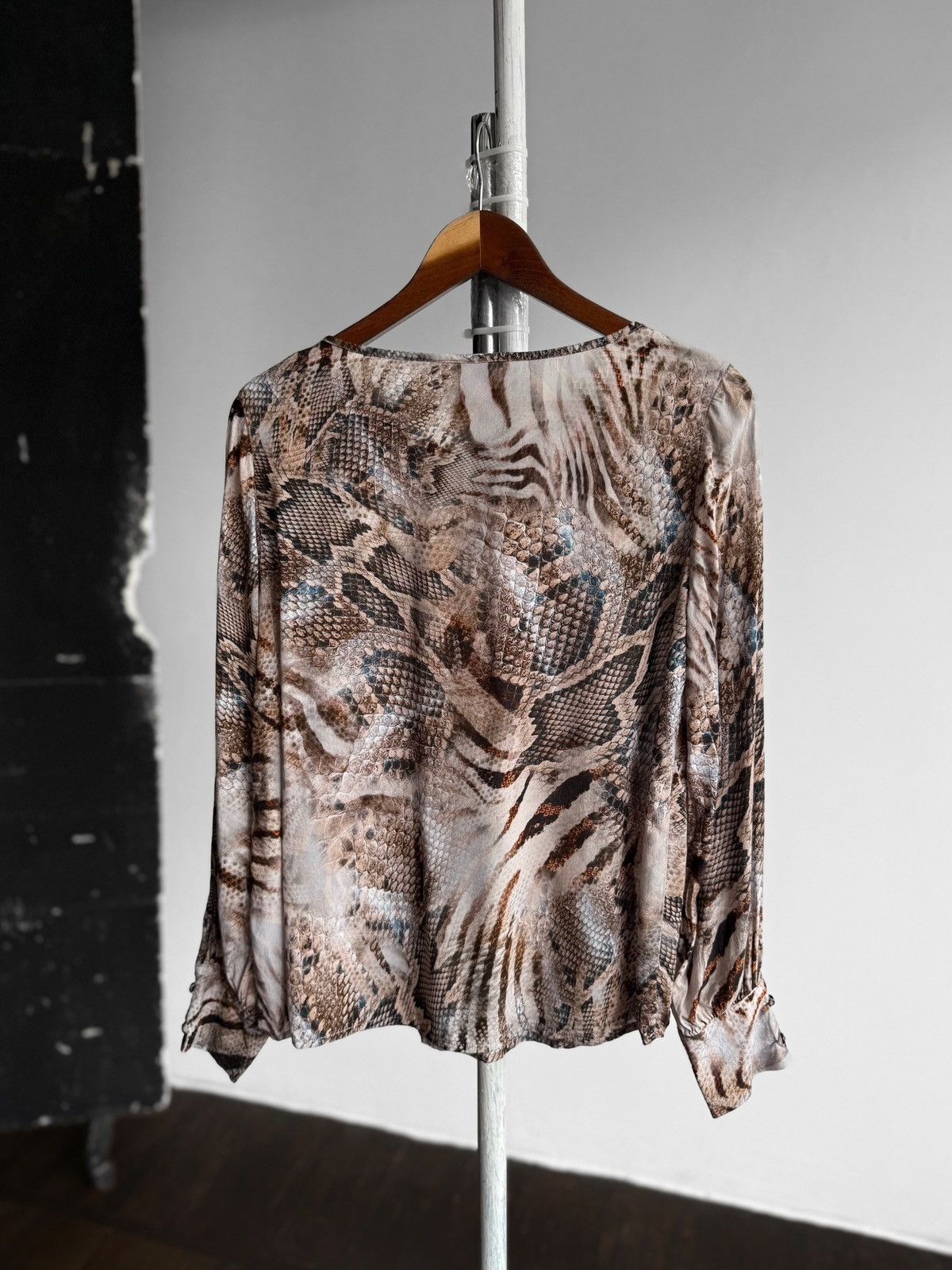 Designer Emily Van den Bergh Animal Print Viscose Long Sleeve Blouse Size M / US 6-8 / IT 42-44 - 4 Thumbnail