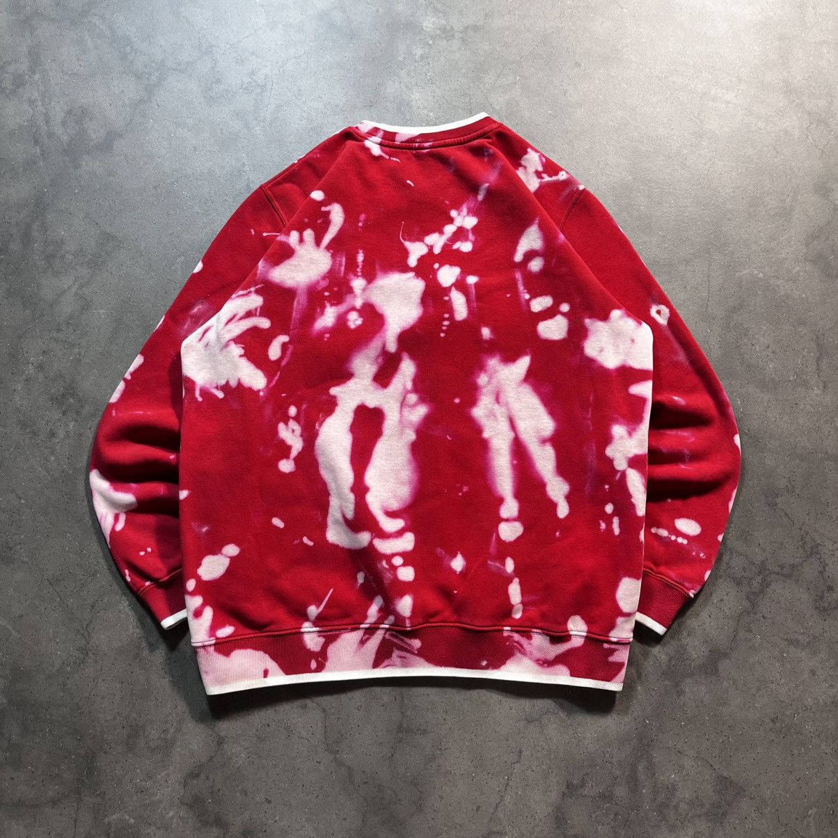 Nike Vintage 00s Nike Tie Dye Custom Boxy Sweatshirt Crewneck Size US L / EU 52-54 / 3 - 11 Thumbnail