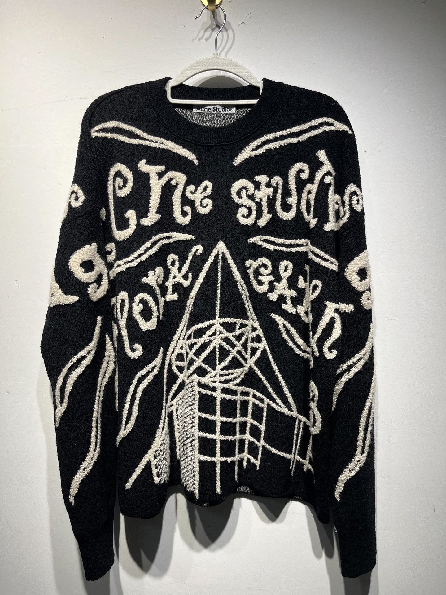 Acne Studios Acne Studios Printed Sweater S Men Size US S / EU 44-46 / 1 - 1 Thumbnail