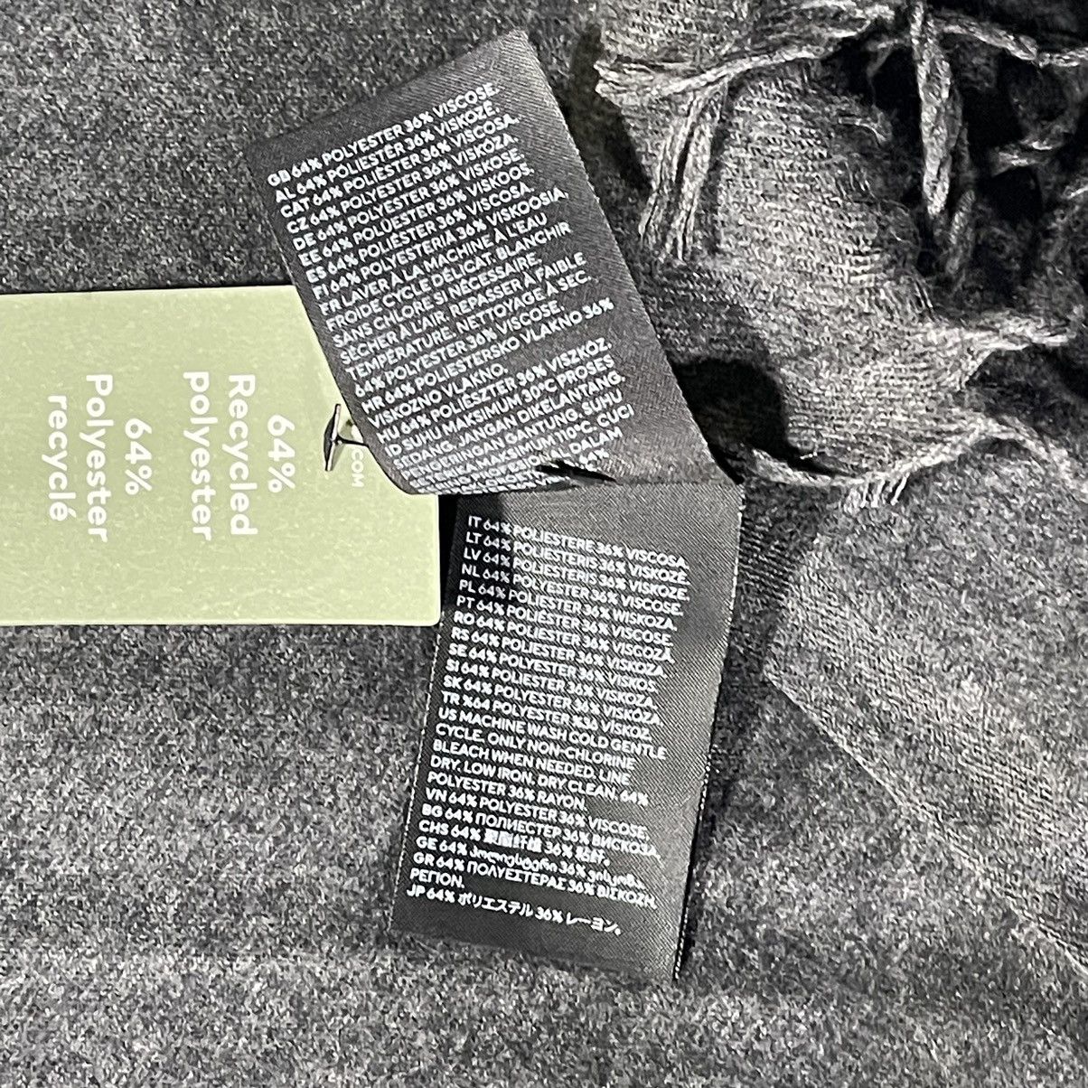 H&M H&M dark gray unisex scarf Size ONE SIZE - 4 Thumbnail
