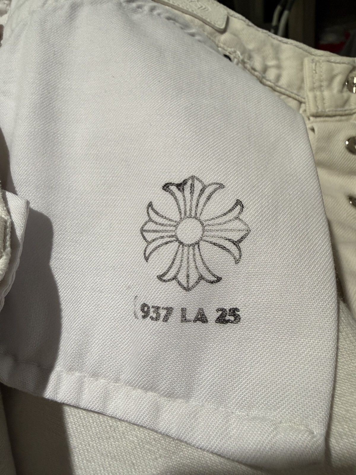 Chrome Hearts Chrome Hearts White Levi’s 501 Leopard Cross Patch Jeans Size US 34 / EU 50 - 11 Thumbnail