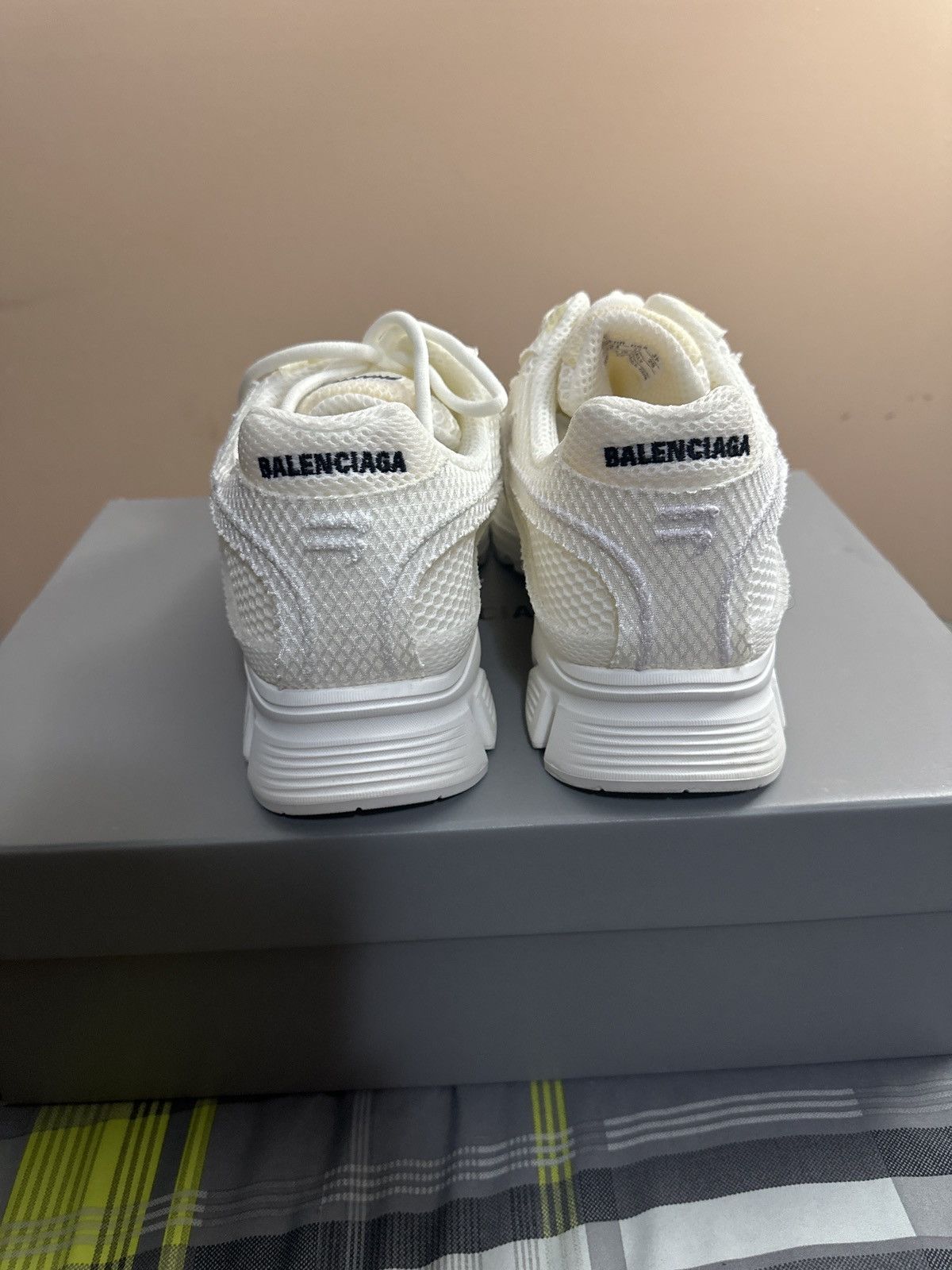 Balenciaga Balenciaga Phantom Sneaker White Size US 11 / EU 44 - 4 Thumbnail