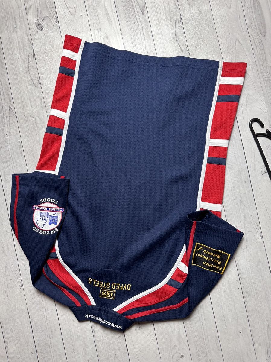 Vintage Vintage Scarlets rugby jersey logo size M Size US M / EU 48-50 / 2 - 6 Thumbnail