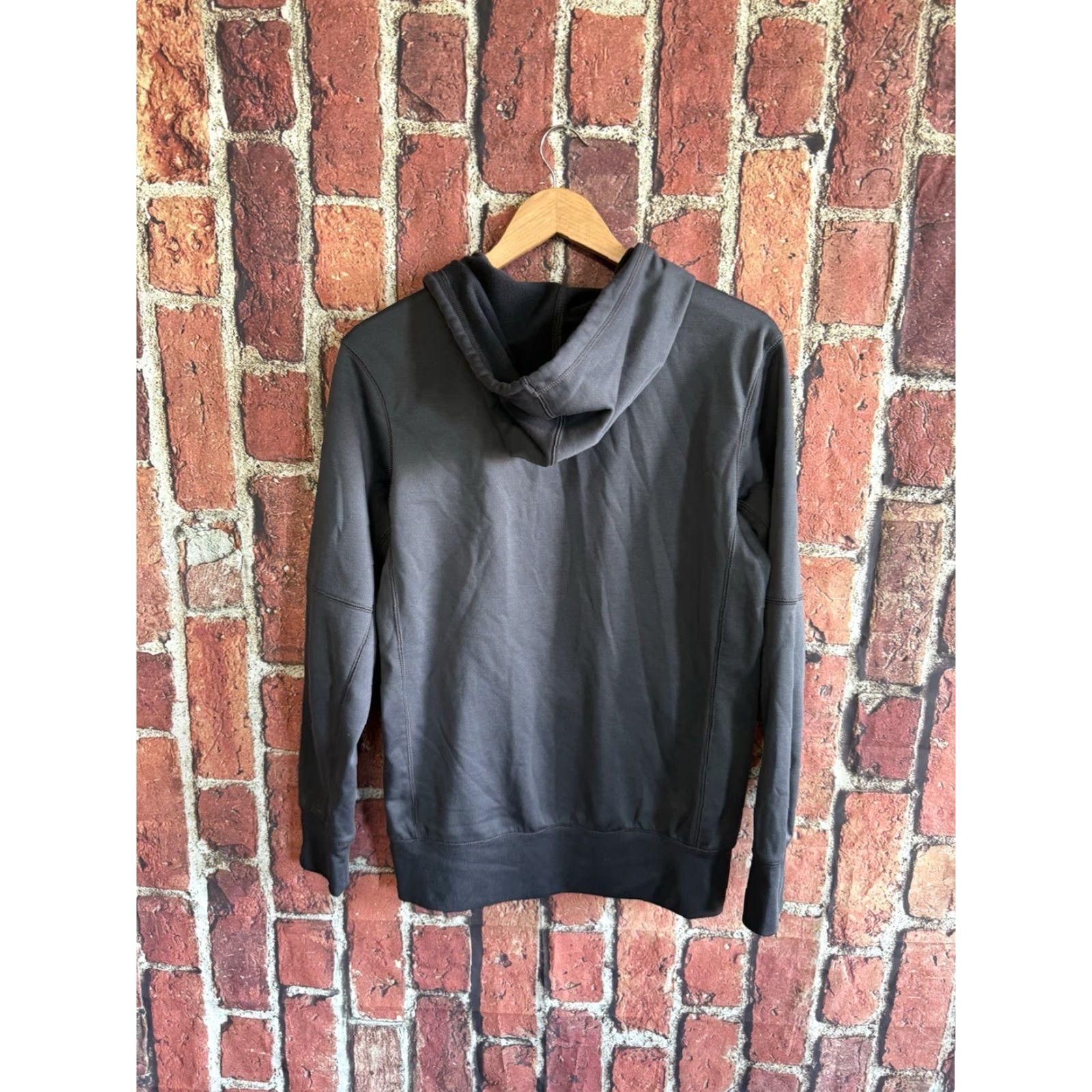 Nike Nike Mens Gray Pullover Hooded Sweatshirt Sweatshirt Small Pullover Hooded Graphic San Francisco 49ers Mens Gray Nike S Size US S / EU 44-46 / 1 - 2 Thumbnail