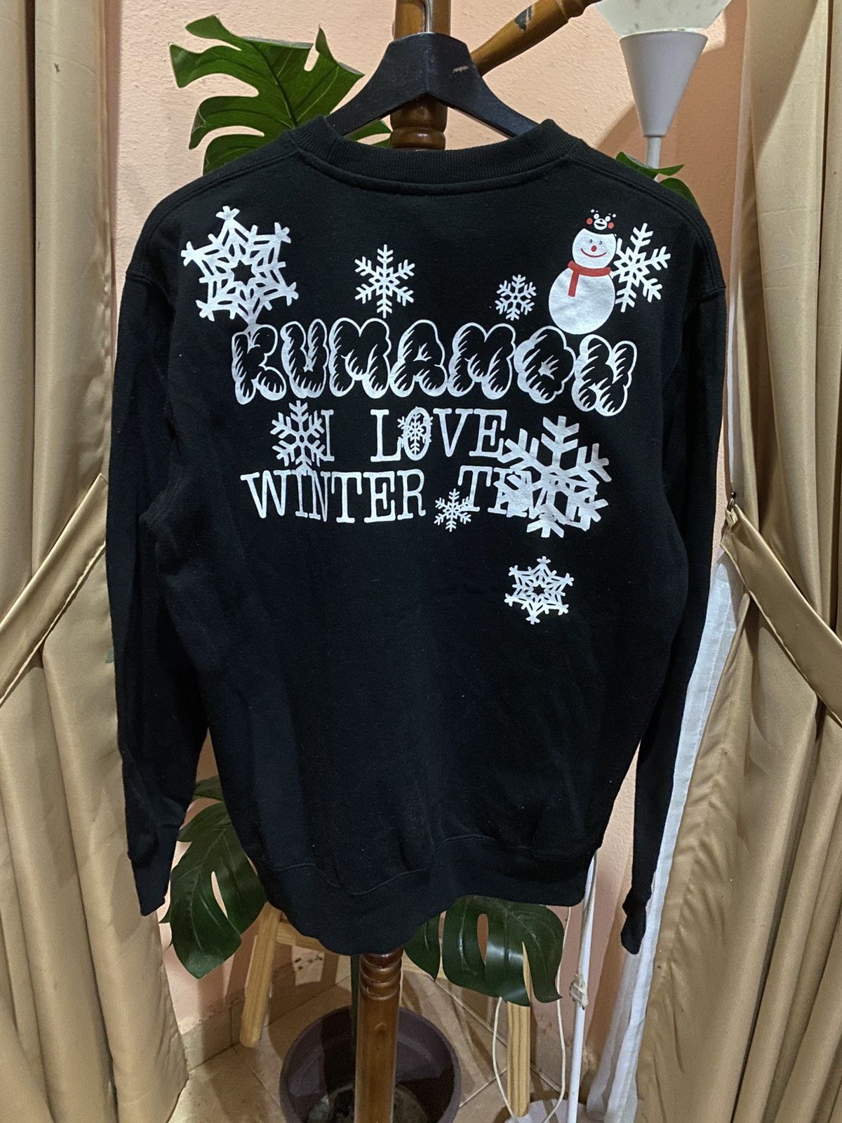 Japanese Brand Vintage Kumamon Japan Winter Sweatshirt Black Medium - Cute Size US M / EU 48-50 / 2 - 7 Thumbnail