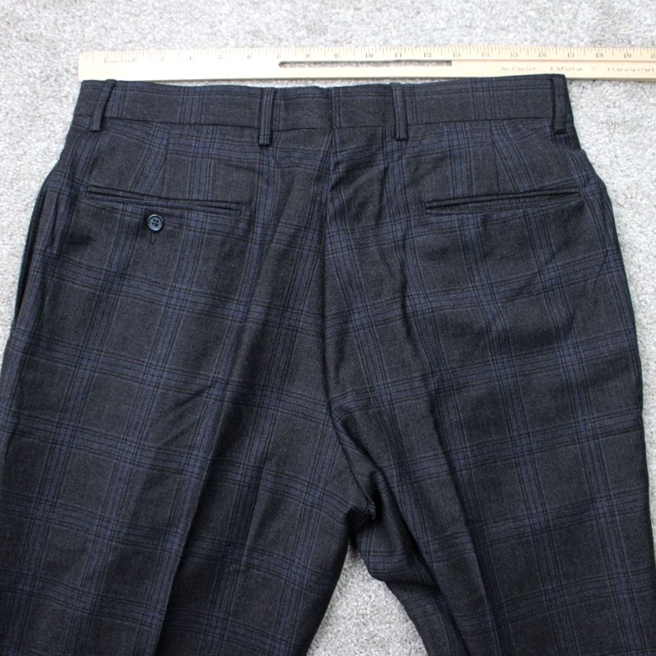Jos. A. Bank Jos. A. Bank Pants Mens 34 Regular Gray Check 100% Wool Pleated Cuffed Dress Trousers Size US 34 / EU 50 - 6 Thumbnail