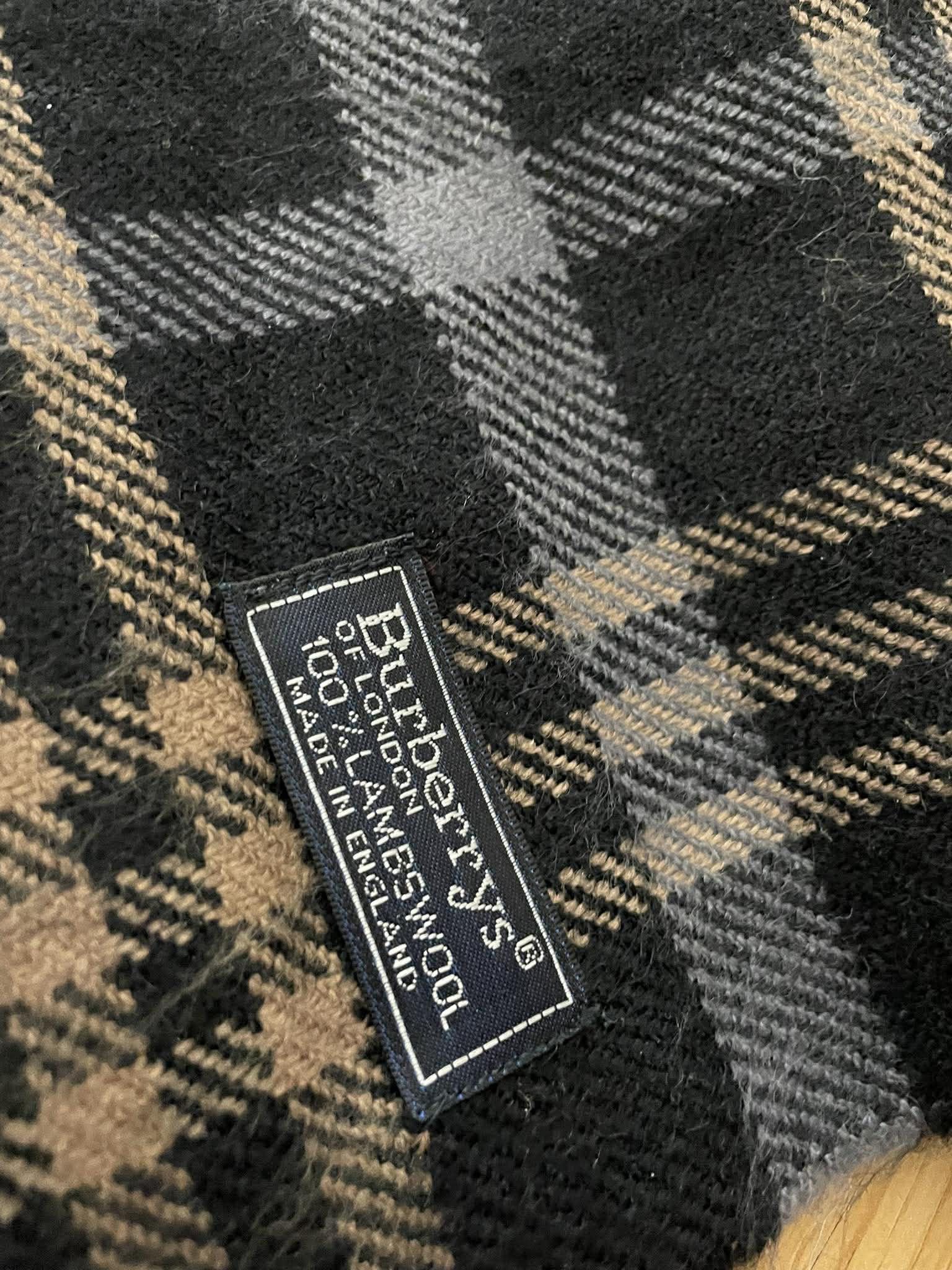 Burberry burrberry scarf vintage 80/90's lambwool Size ONE SIZE - 2 Thumbnail