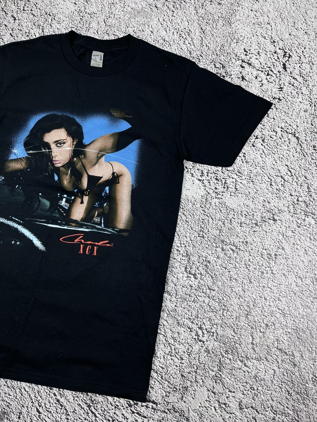 Band Tees Charli XCX Crash The Live Tour 2022 Tee USA Rare Size US S / EU 44-46 / 1 - 4 Thumbnail
