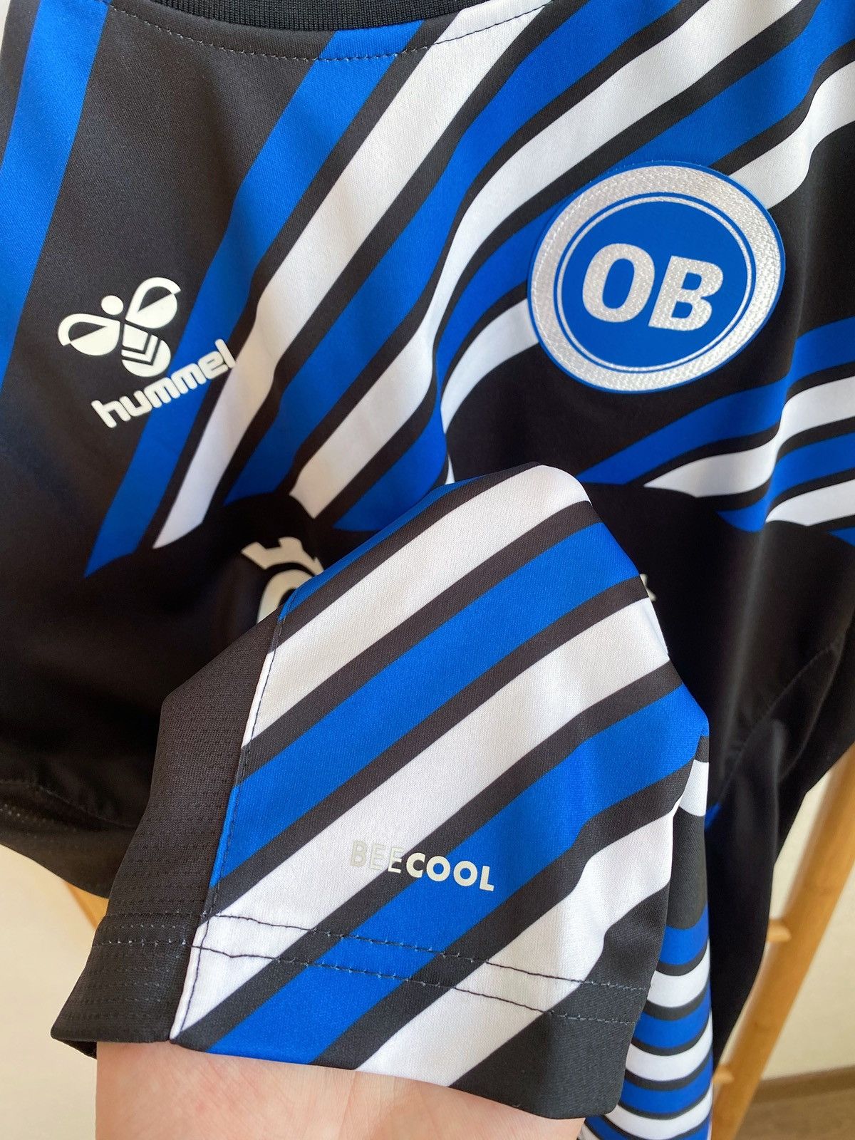 Hummel Hummel Odense Boldklub Jersey Size US S / EU 44-46 / 1 - 11 Thumbnail