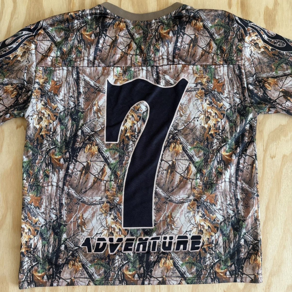 Vintage Vintage Camo Football Jersey Y2K Mesh Graphic Shirt Brown Size US XL / EU 56 / 4 - 11 Thumbnail