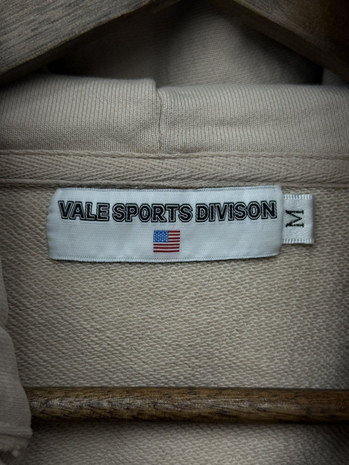 Vale Valley Pullover Tiger Hoodie Size Medium (NEW) Size US M / EU 48-50 / 2 - 8 Thumbnail