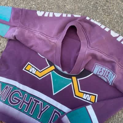 NHL RARE ‼️ The Mighty Ducks Size US M / EU 48-50 / 2 - 5 Thumbnail