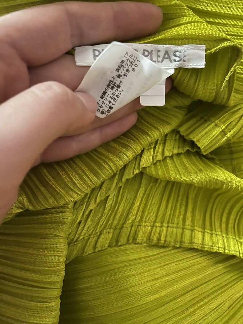 Other Issey Miyake Golden-green pleated top Size XS / US 0-2 / IT 36-38 - 8 Thumbnail