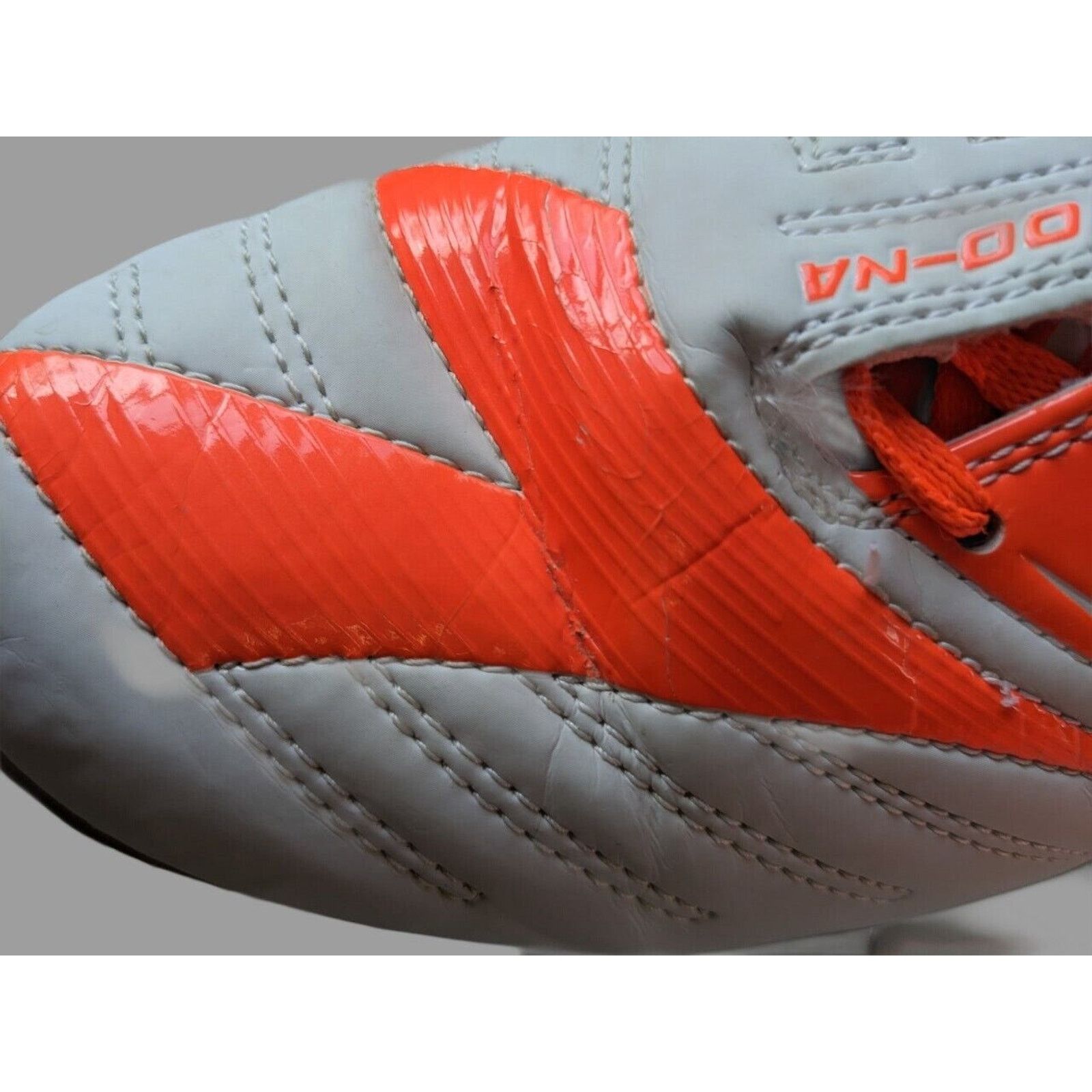 Diadora Diadora Indoor Soccer Shoes Men's 8. White with Orange. Size US 8 / EU 41 - 5 Thumbnail