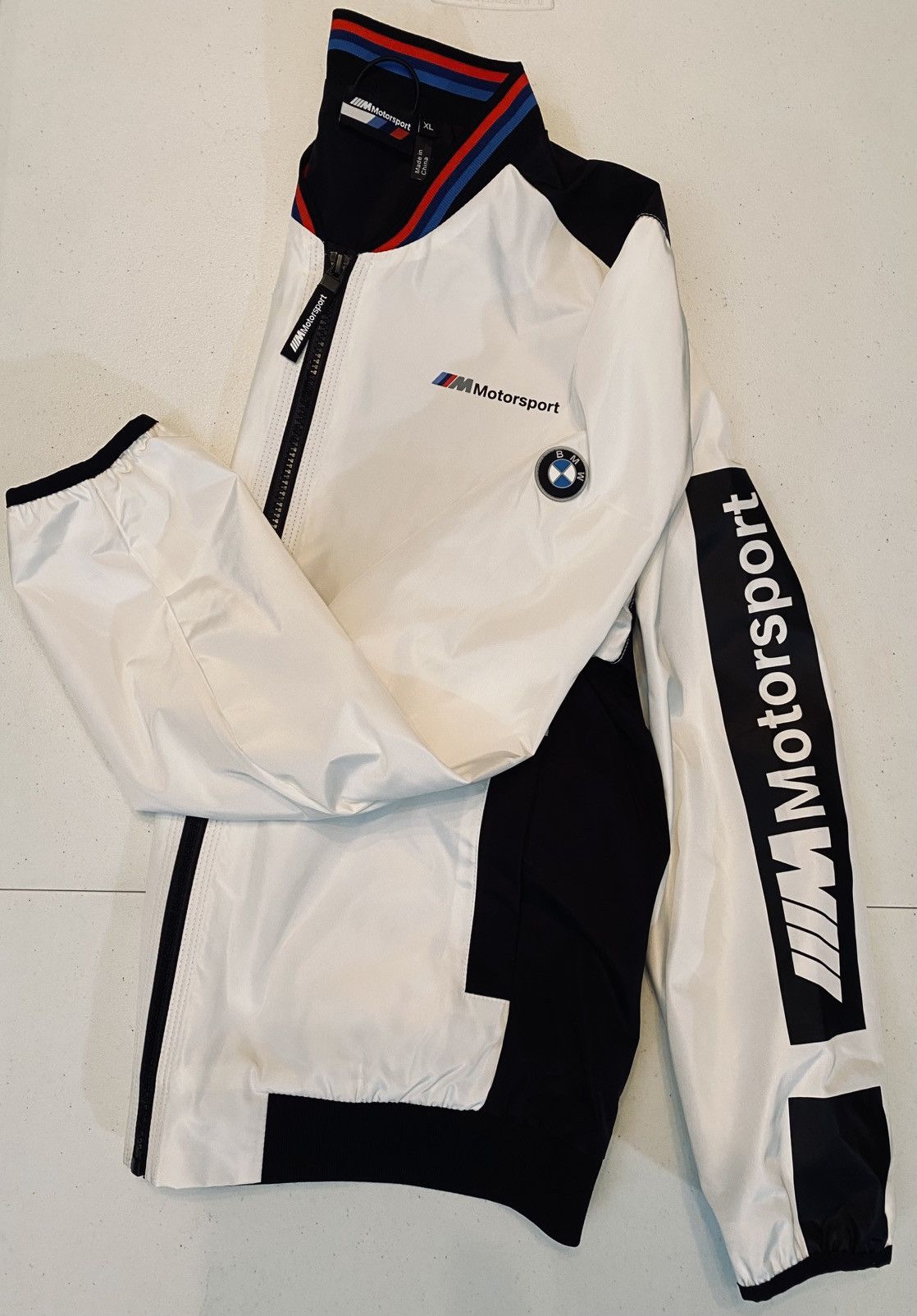 BMW BMW OEM M Motorsport Women's Jacket XL Windbreaker New Size XL / US 12-14 / IT 48-50 - 16 Thumbnail