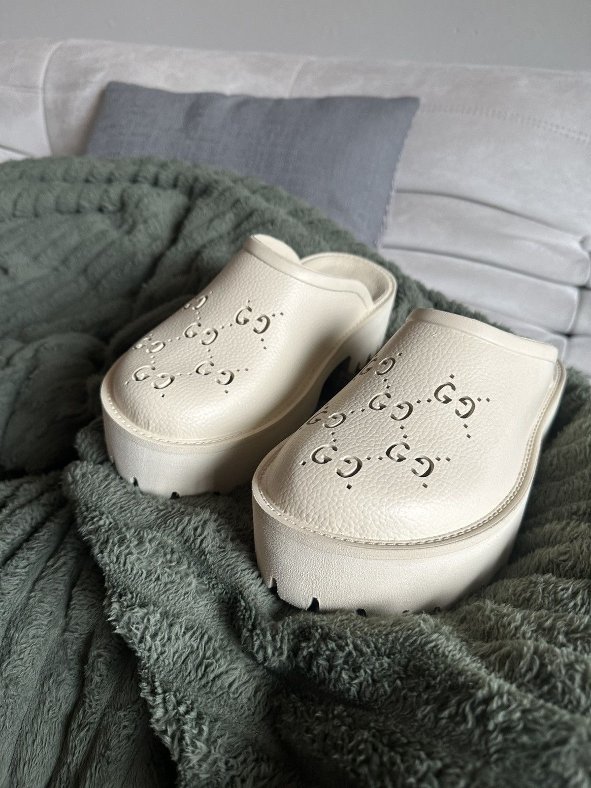 Gucci Gucci Guccisima Slides Size US 6 / EU 39 - 3 Thumbnail