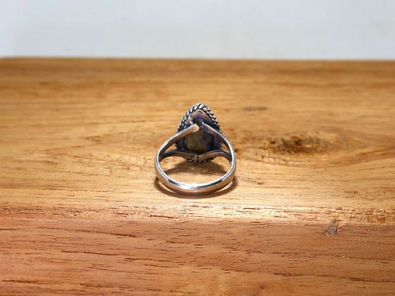 Handmade Labradorite Statement Ring: 925 Sterling Silver Jewelry, Size ONE SIZE - 8 Thumbnail