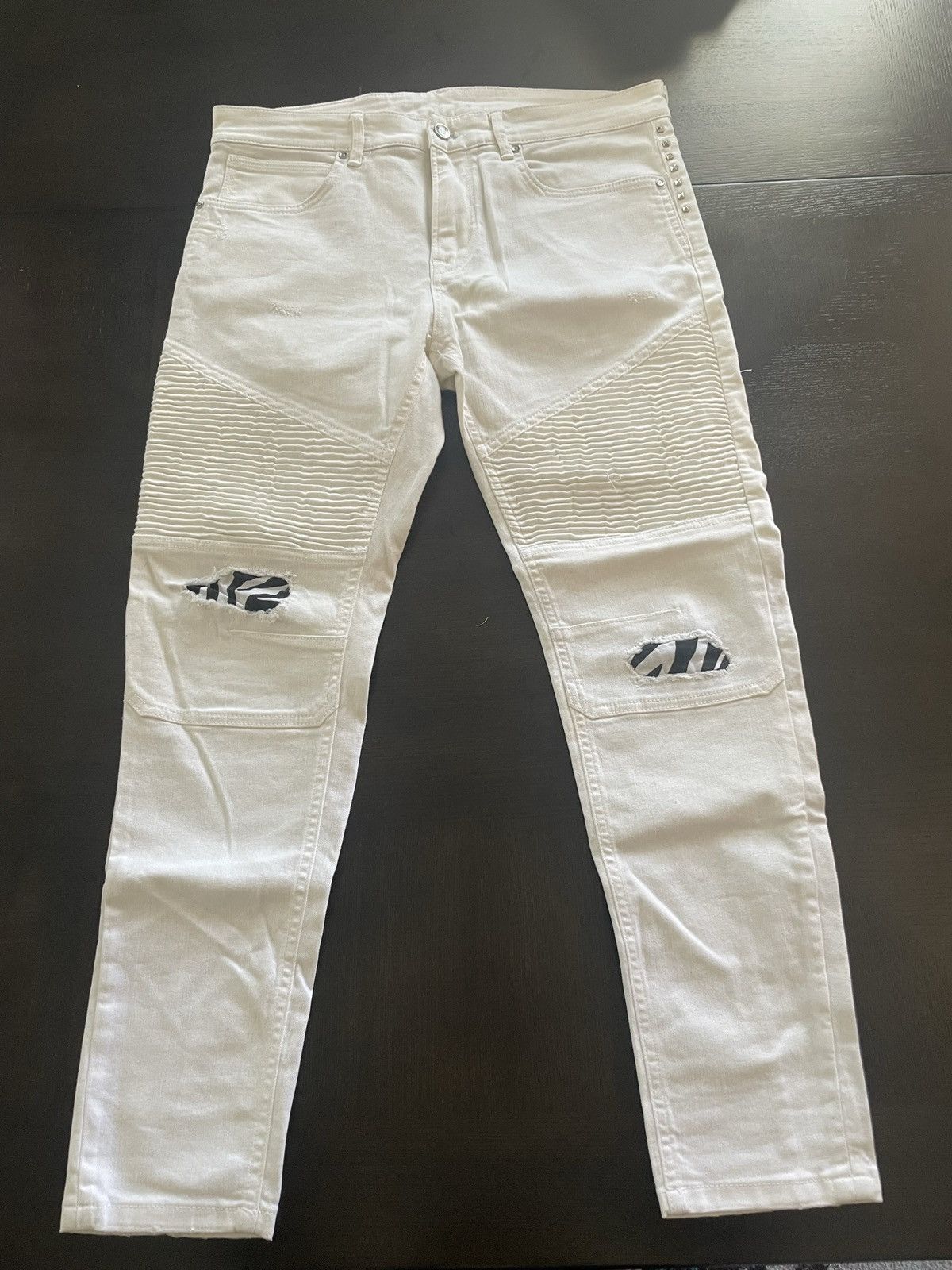 Zara Zara white distressed biker jeans with zebra prints Size US 32 / EU 48 - 1 Thumbnail